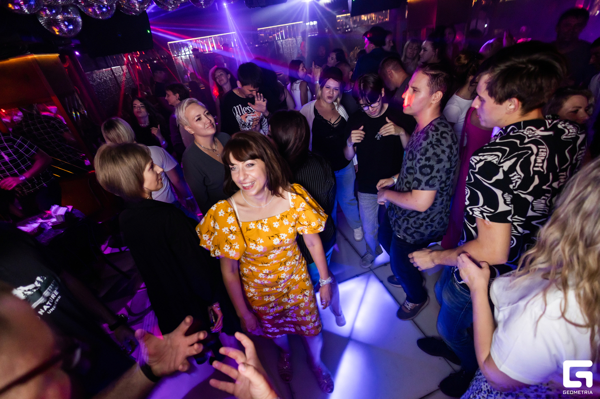 Saturday party 9