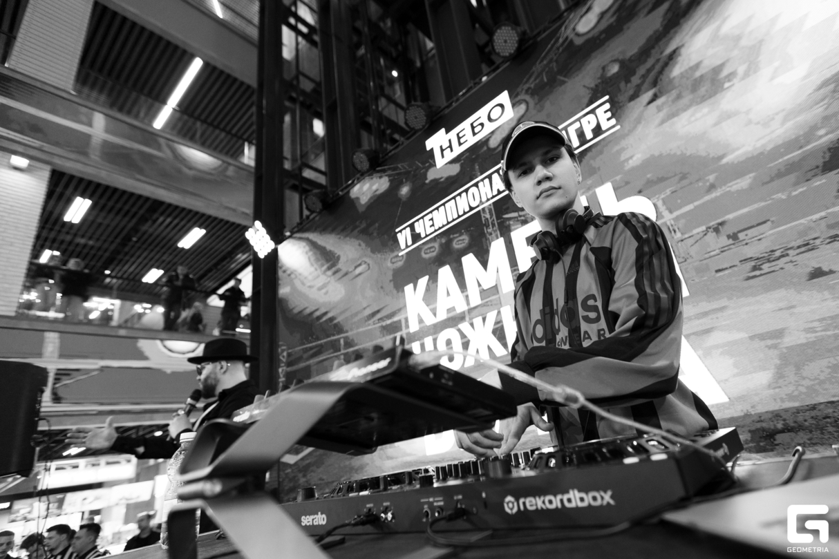 Чемпионат по игре «Камень. Ножницы. Бумага» 14