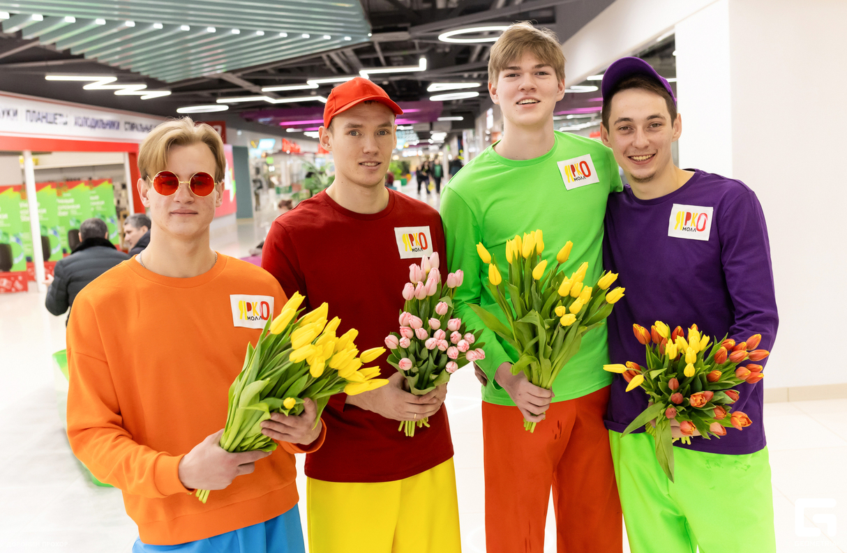 8 марта в стиле «Яркая как мама» 27