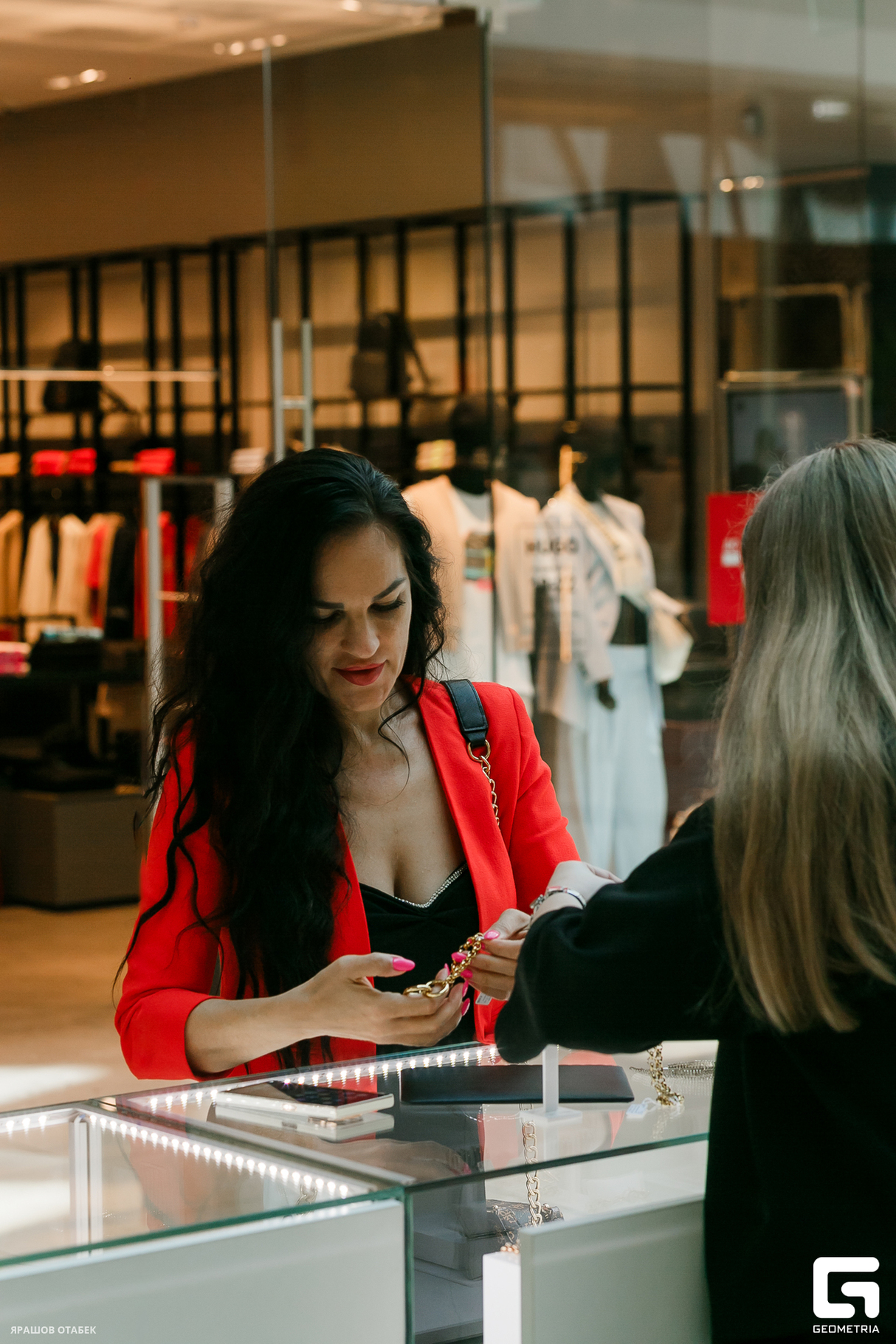 Shopping club в Nomination 9