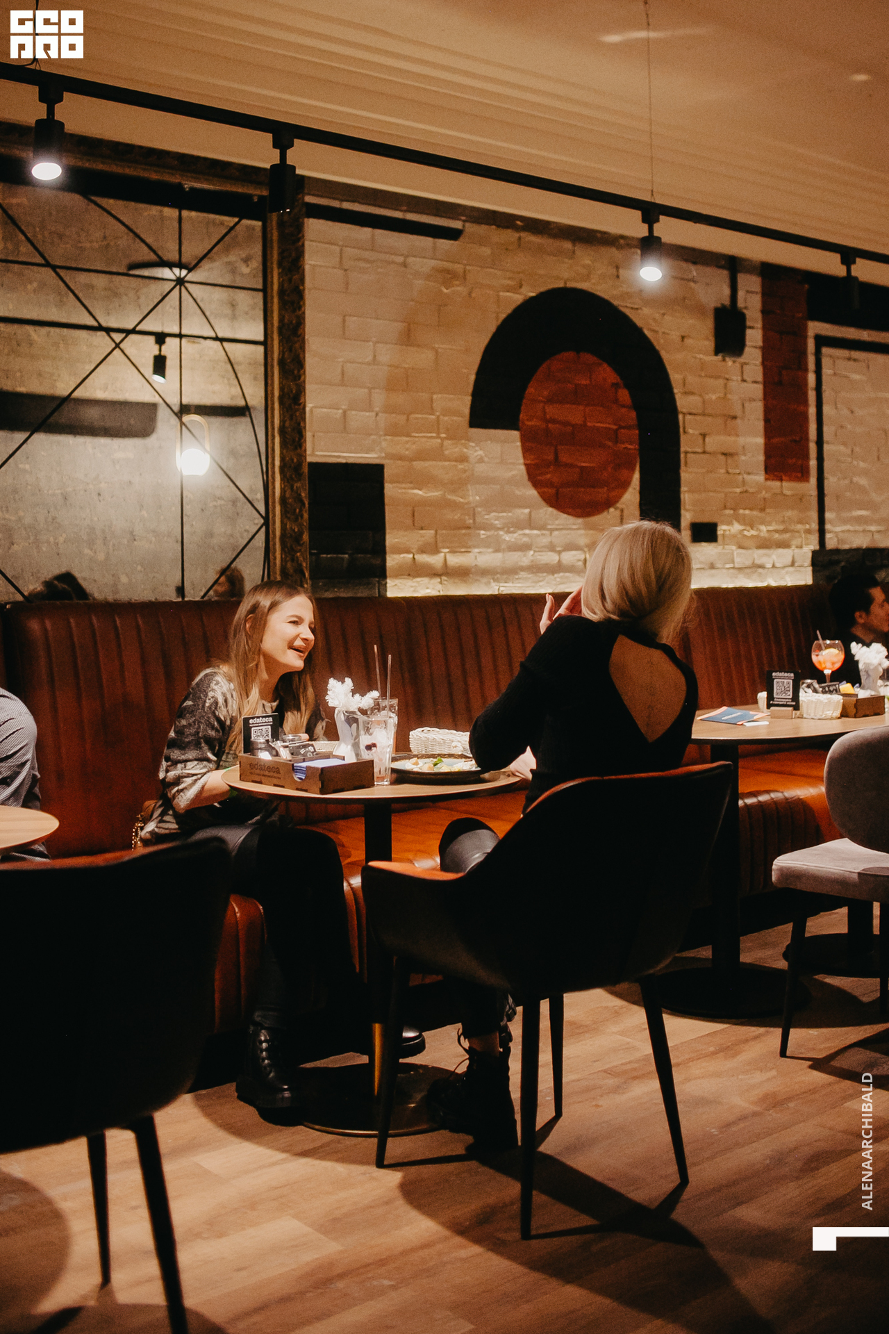 2022-11-18 20-00-27_alenaarchibald096.JPG