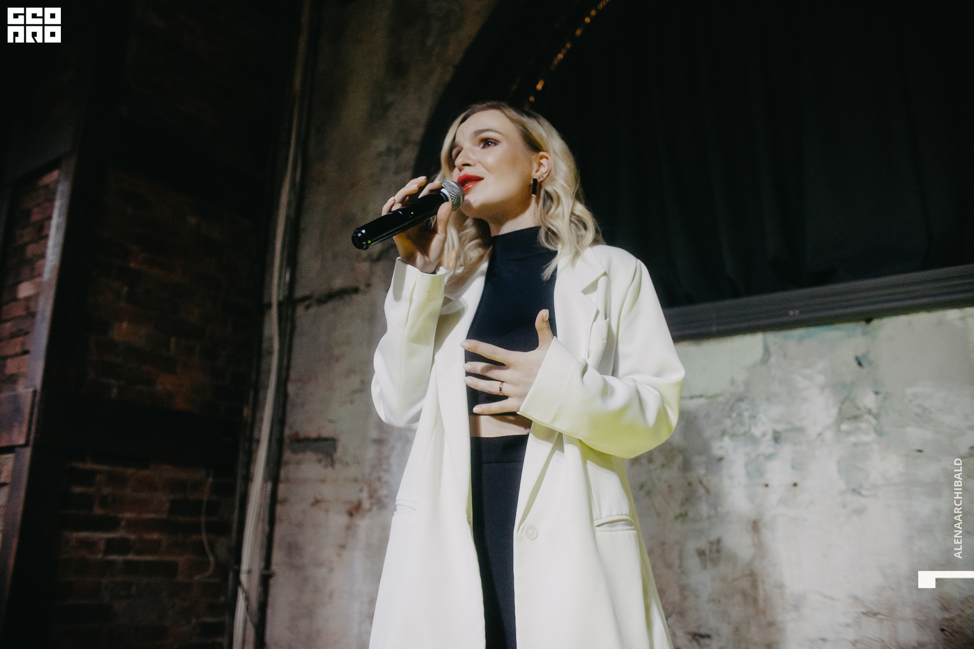 2022-11-18 20-00-27_alenaarchibald082.JPG