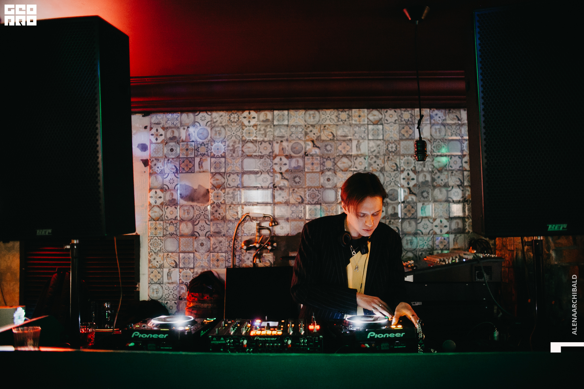 2021-04-09 22-31-27_alenaarchibald_049.JPG