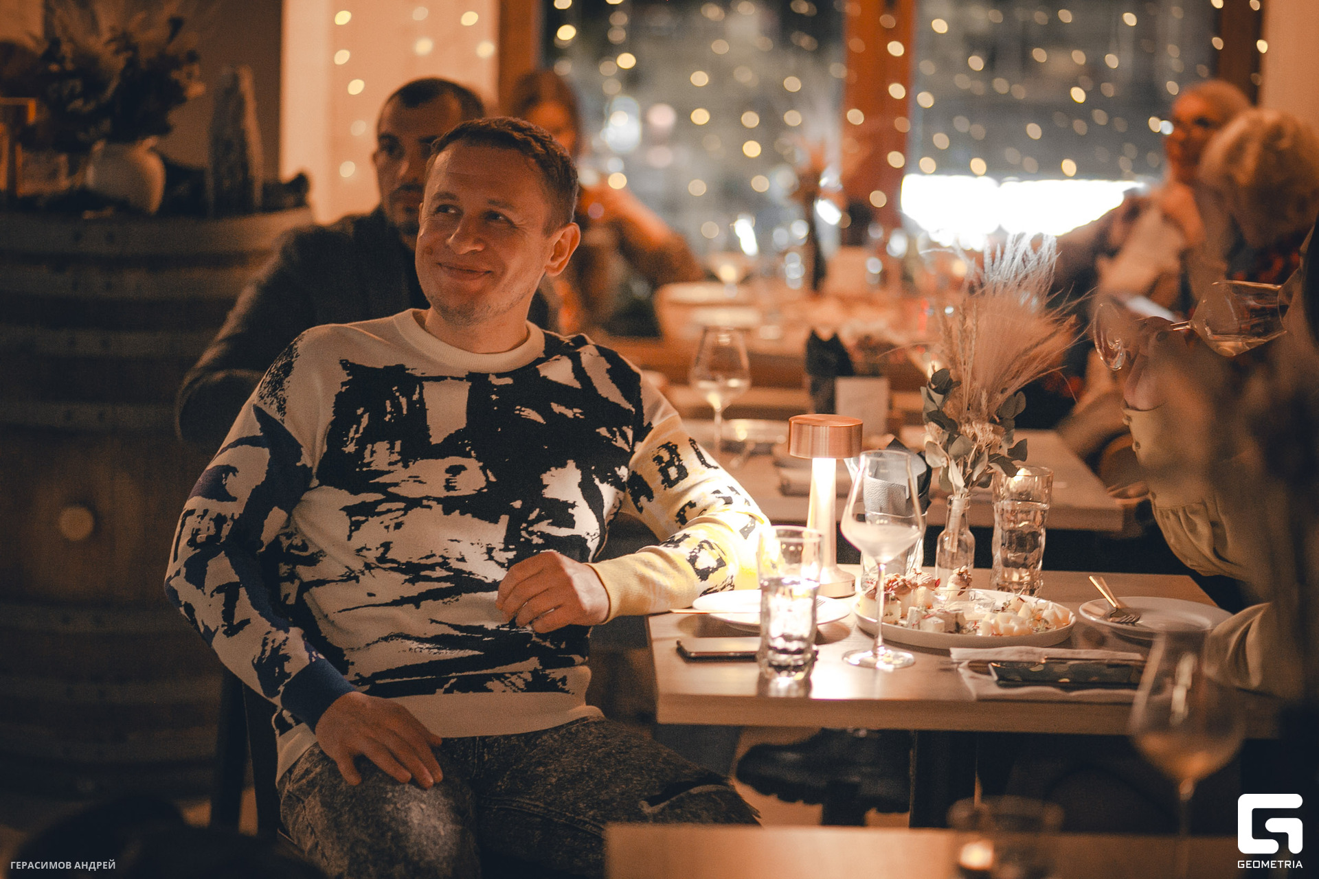 010  Wine station 16.11.jpg