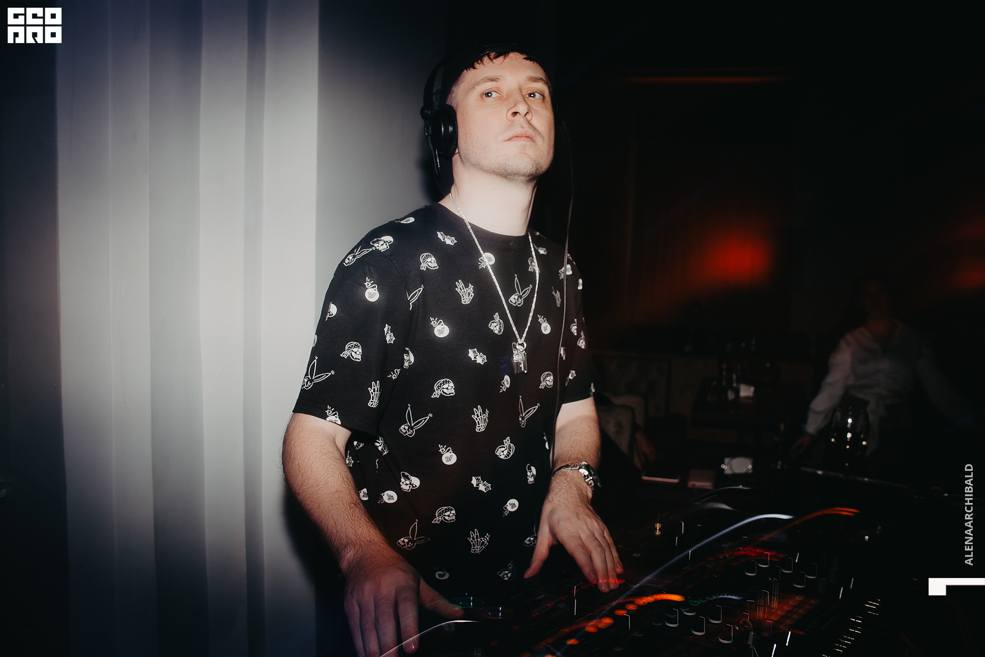 2022-05-21 00-29-50_alenaarchibald046.jpg