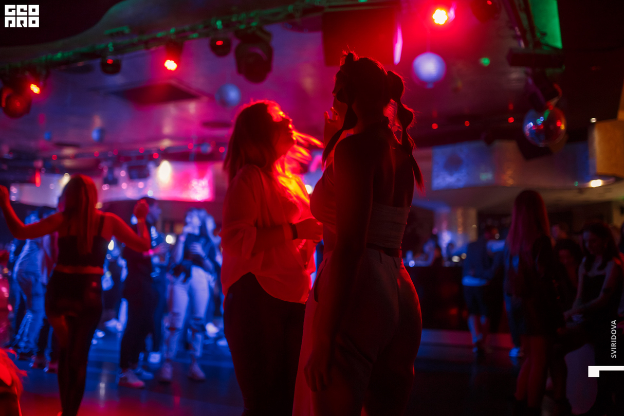 Fashion Never Sleeps! Saturday Party at Fashion Club & Restaurant Praha 14