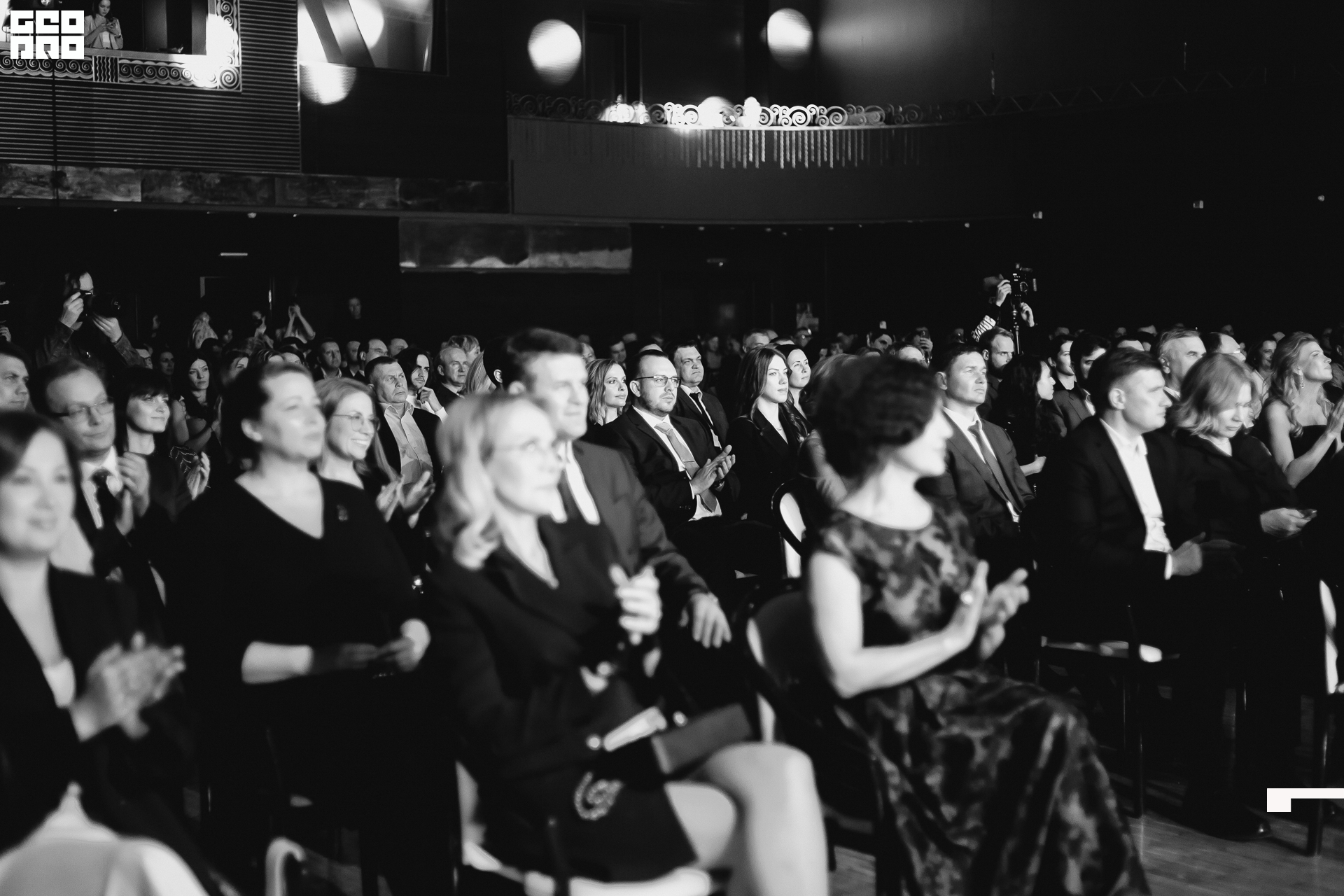 203_21-12-09 ISAEVA KASHIN SHVETS.jpg