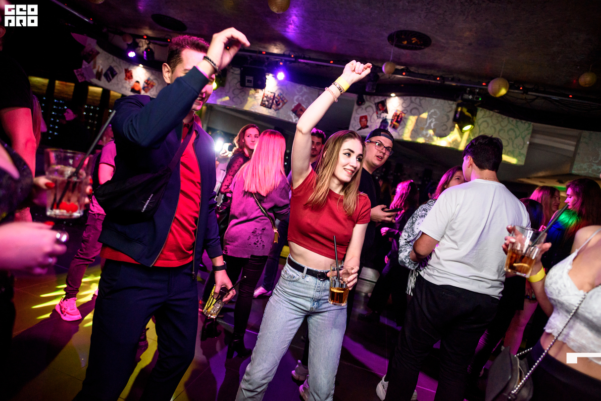 The Party of 2000s: Ночь ностальгии // Friday Party at Fashion Club 11