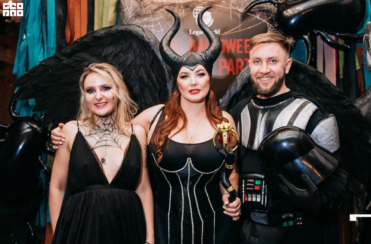 Halloween party 13
