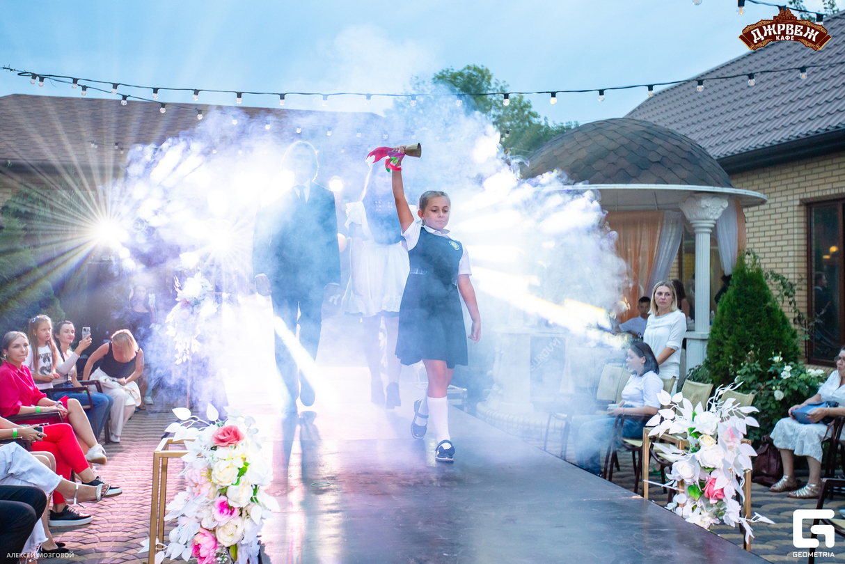 Пятница в кафе "Джрвеж" 23