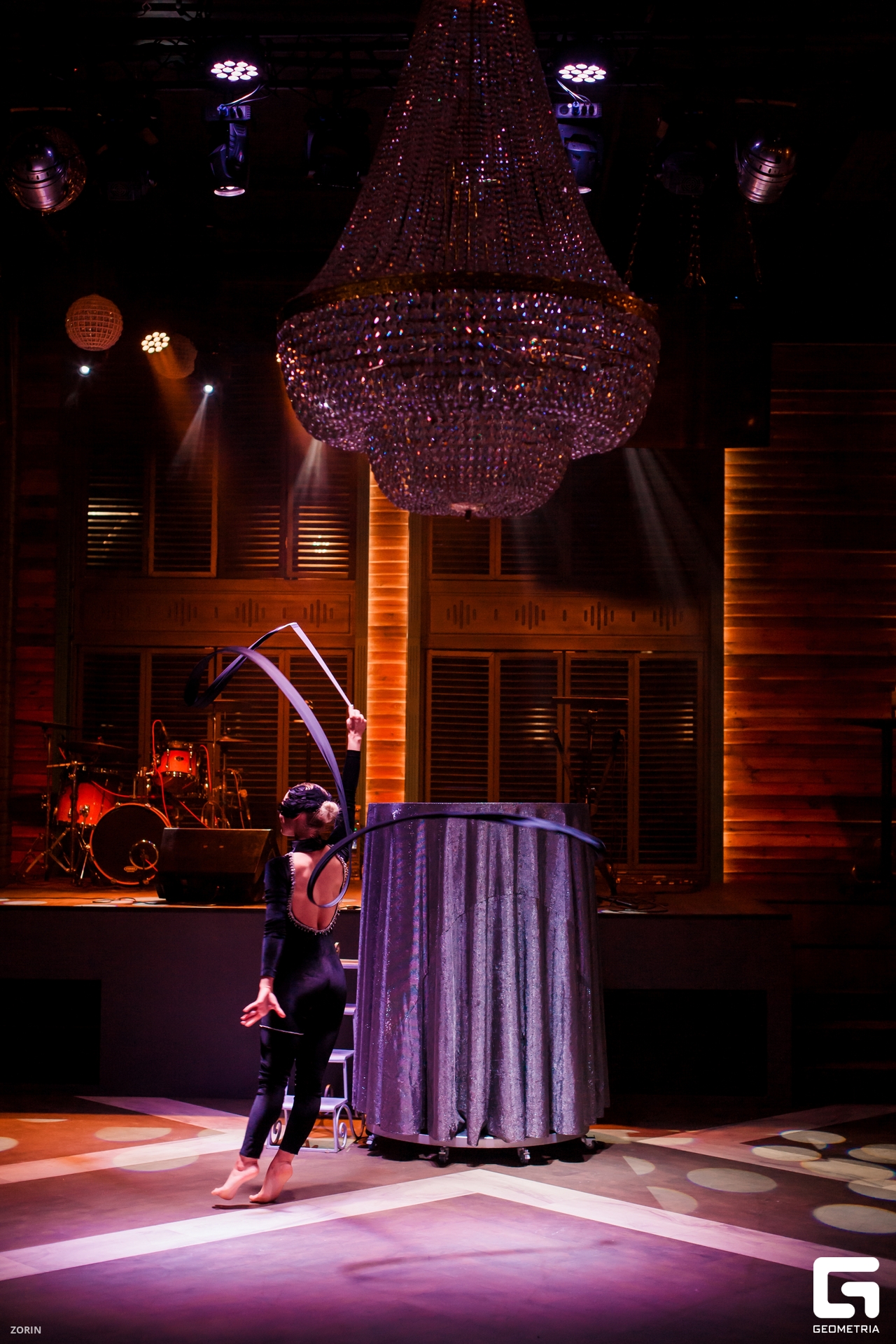 045-20-08-41-29-12-24- Zorin.jpg