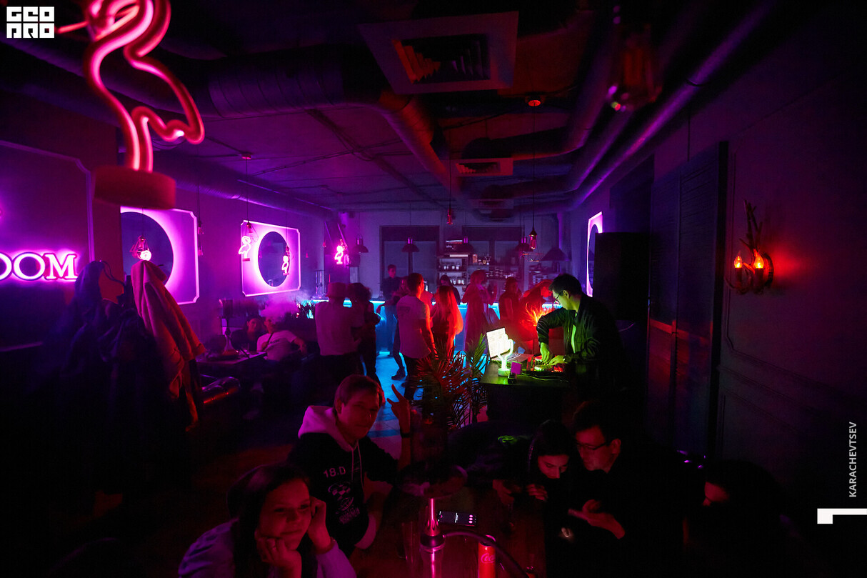 Saturday party 19