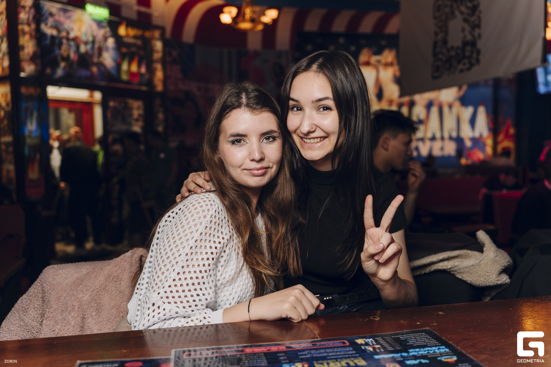 021_00-50-48 _11-10-25_Zorin.jpg