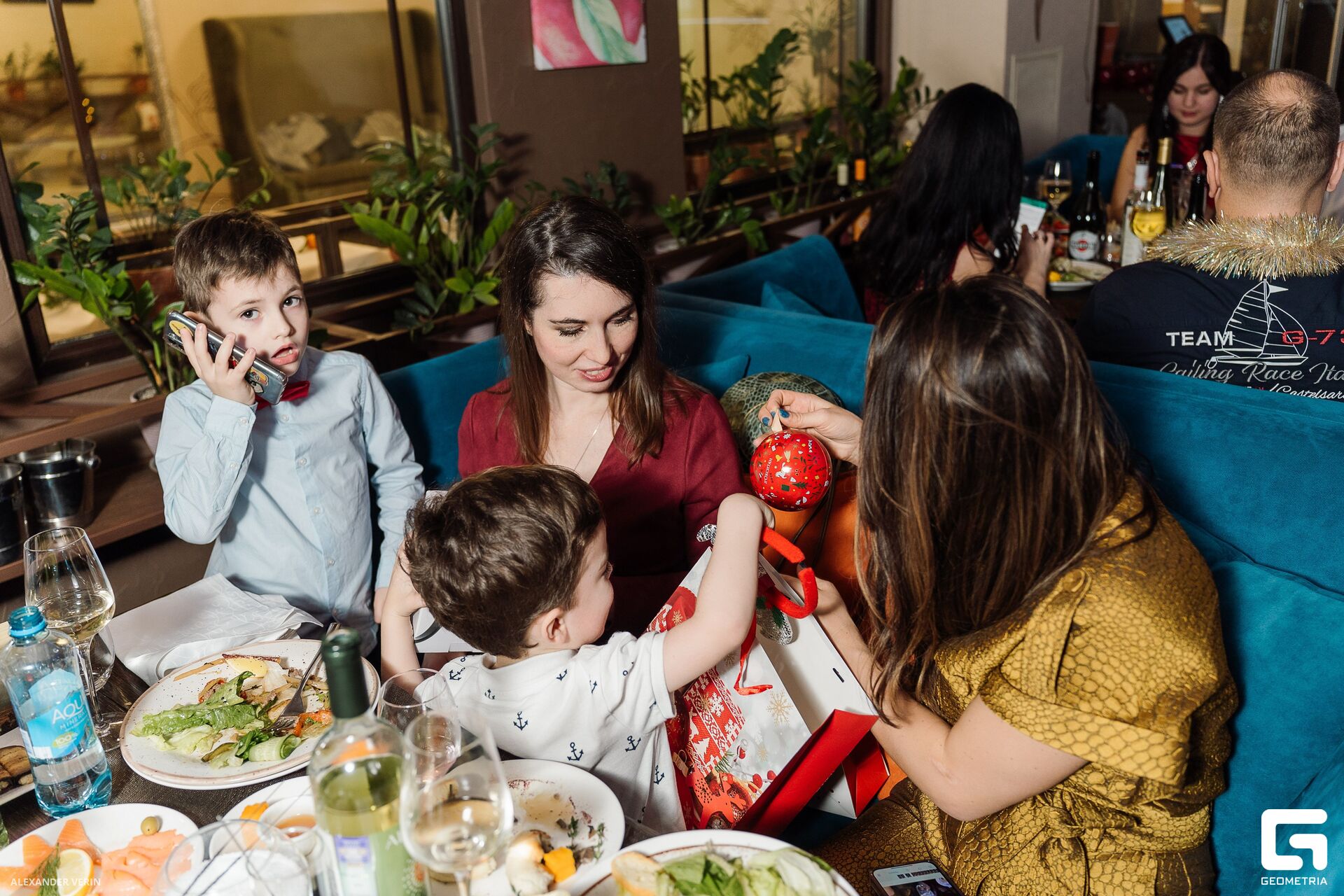 302 20240101 AV107318.jpg