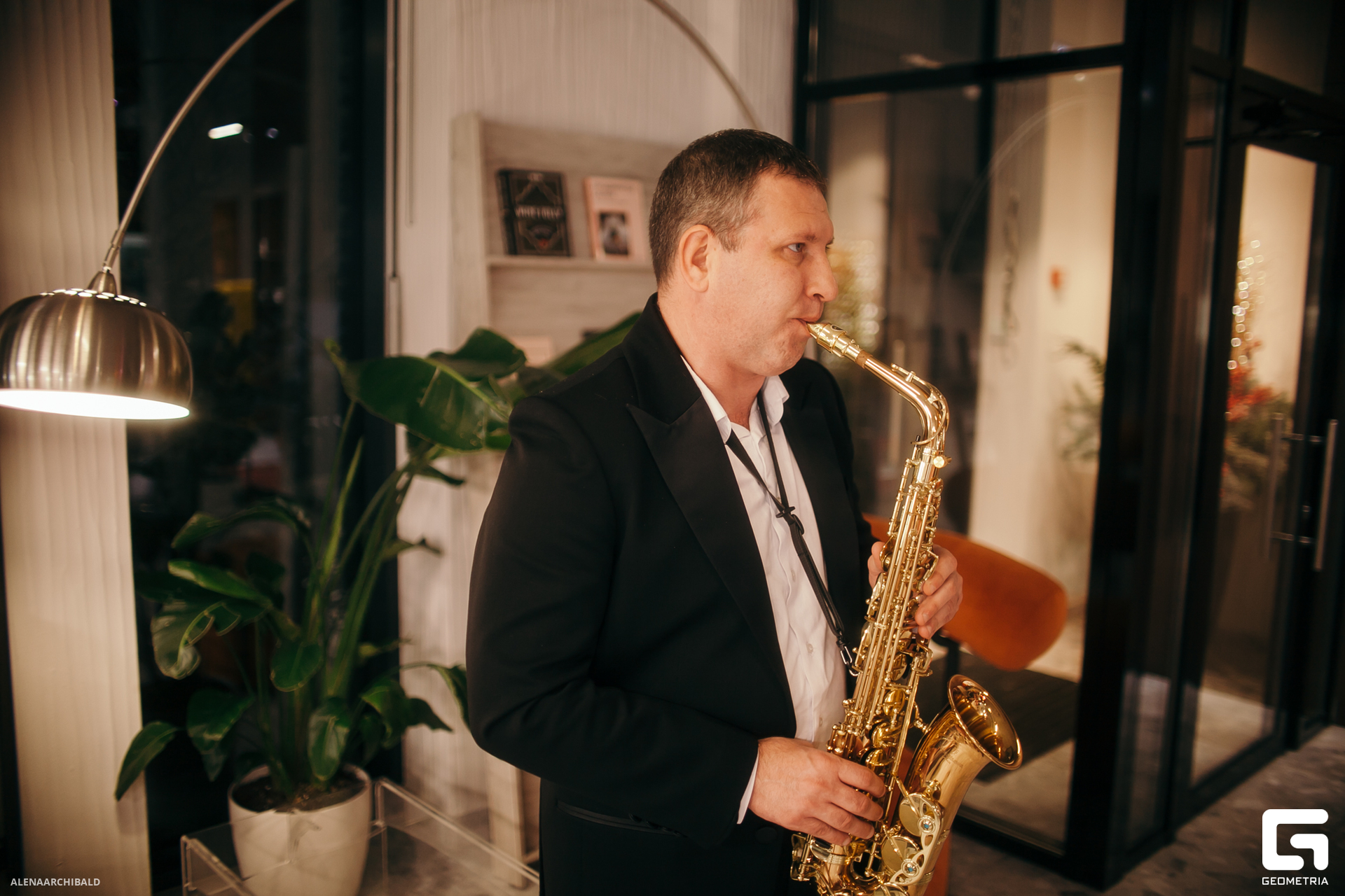 2023-12-02 18-00-57_alenaarchibald053.JPG