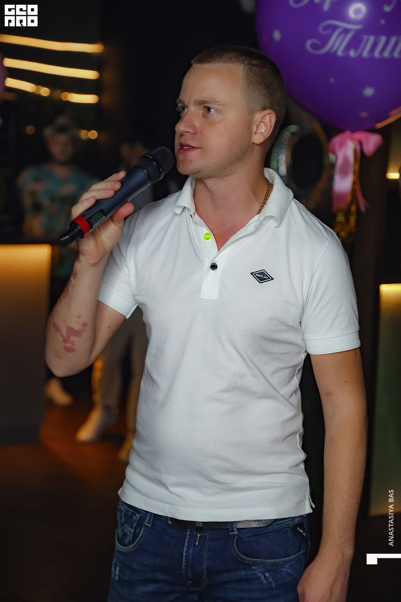 4.06 Applause-103.jpg