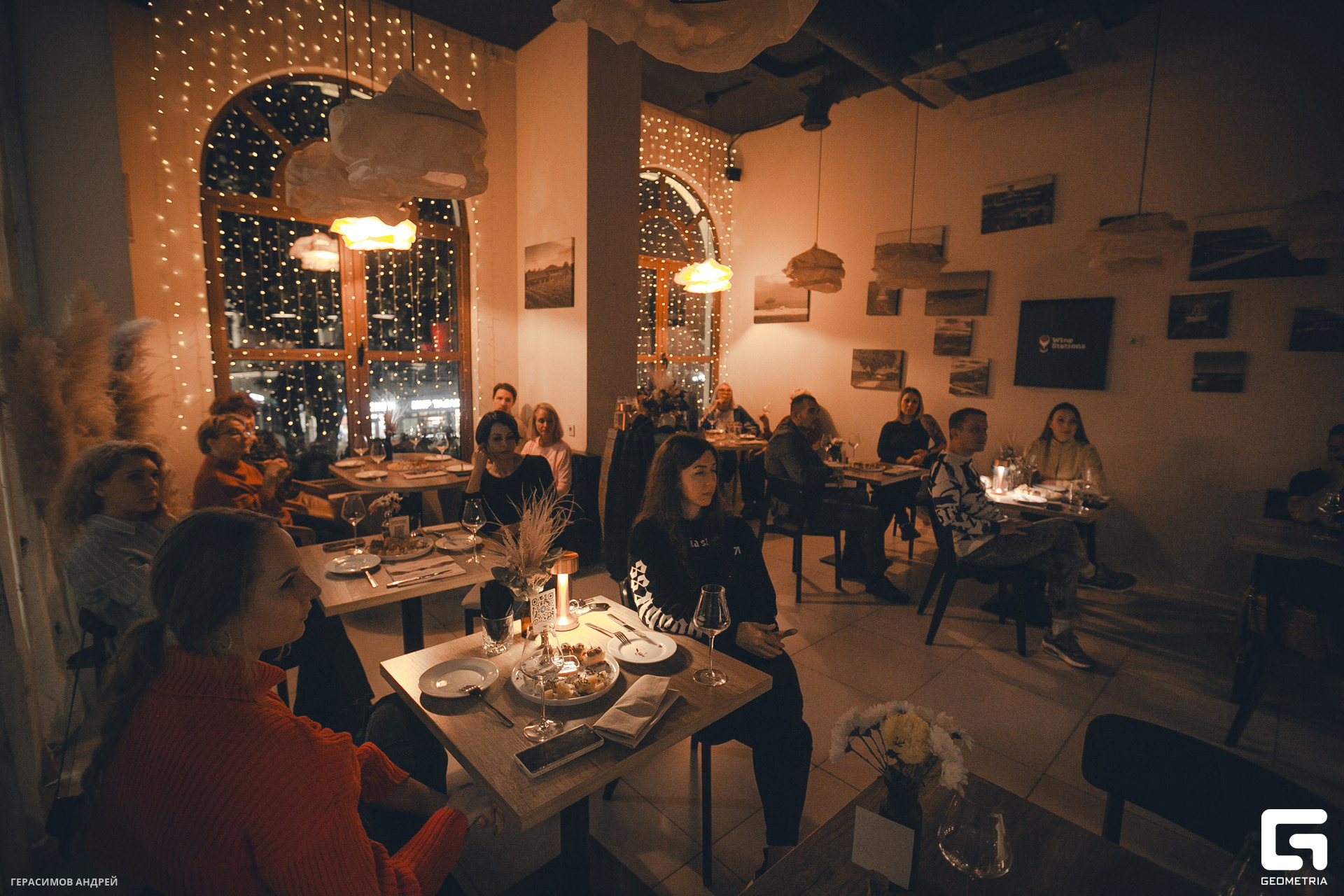 005  Wine station 16.11.jpg