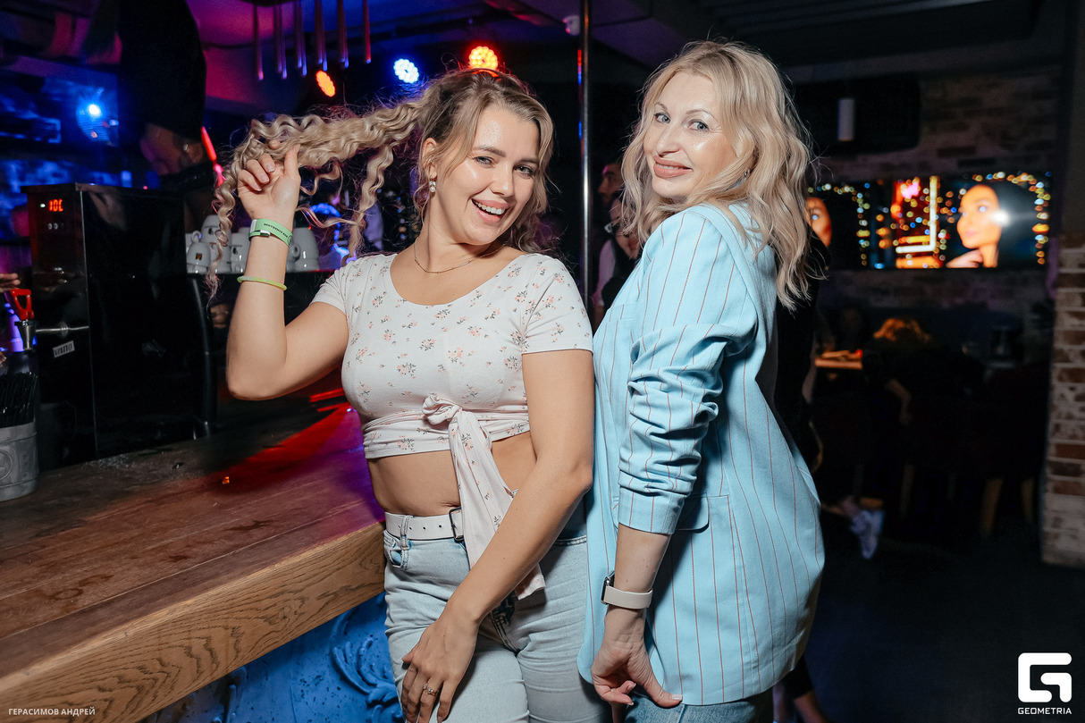 СУББОТА В BESTUZHEV BAR 21