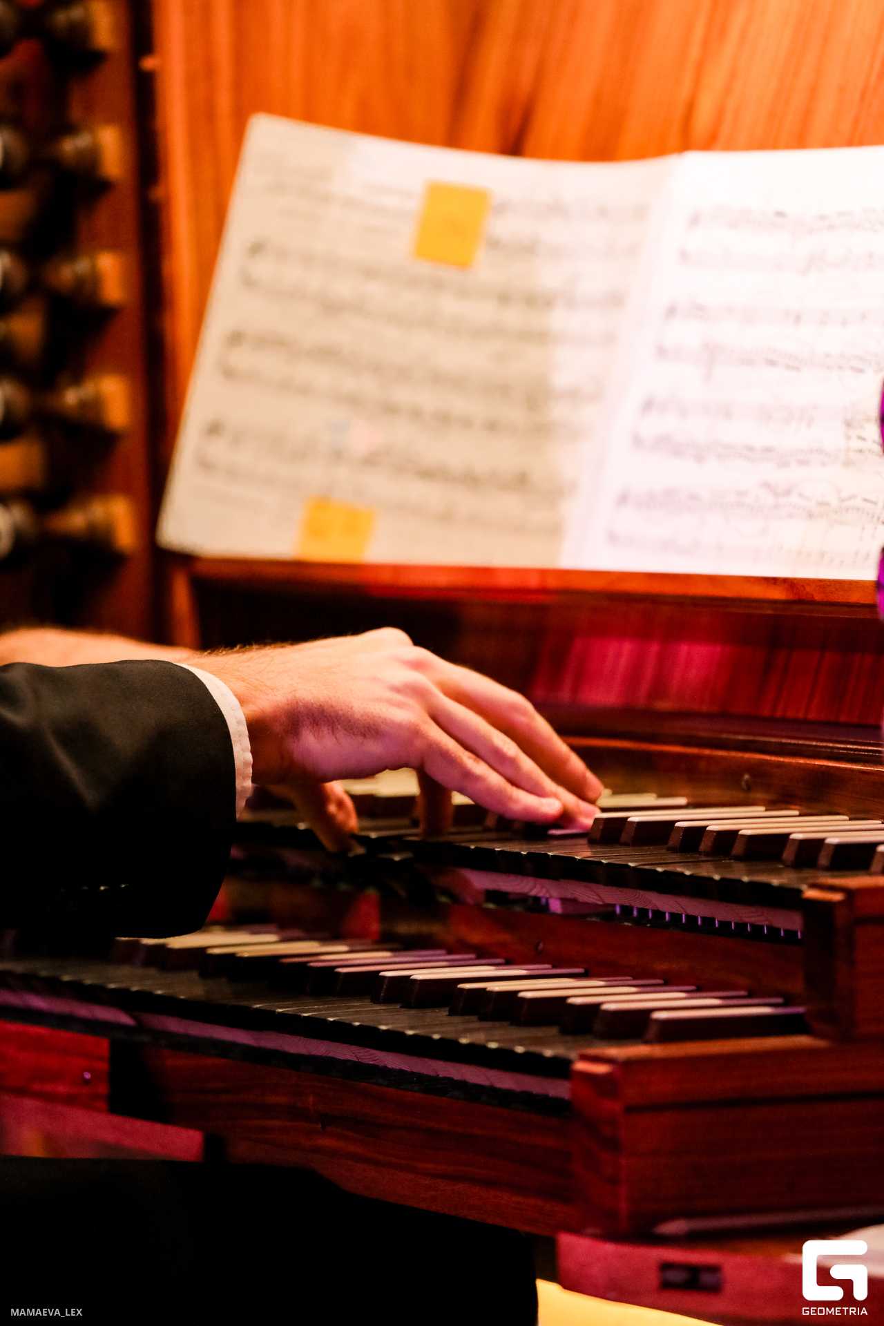 2023-11-18 21-21-30 (1).JPG