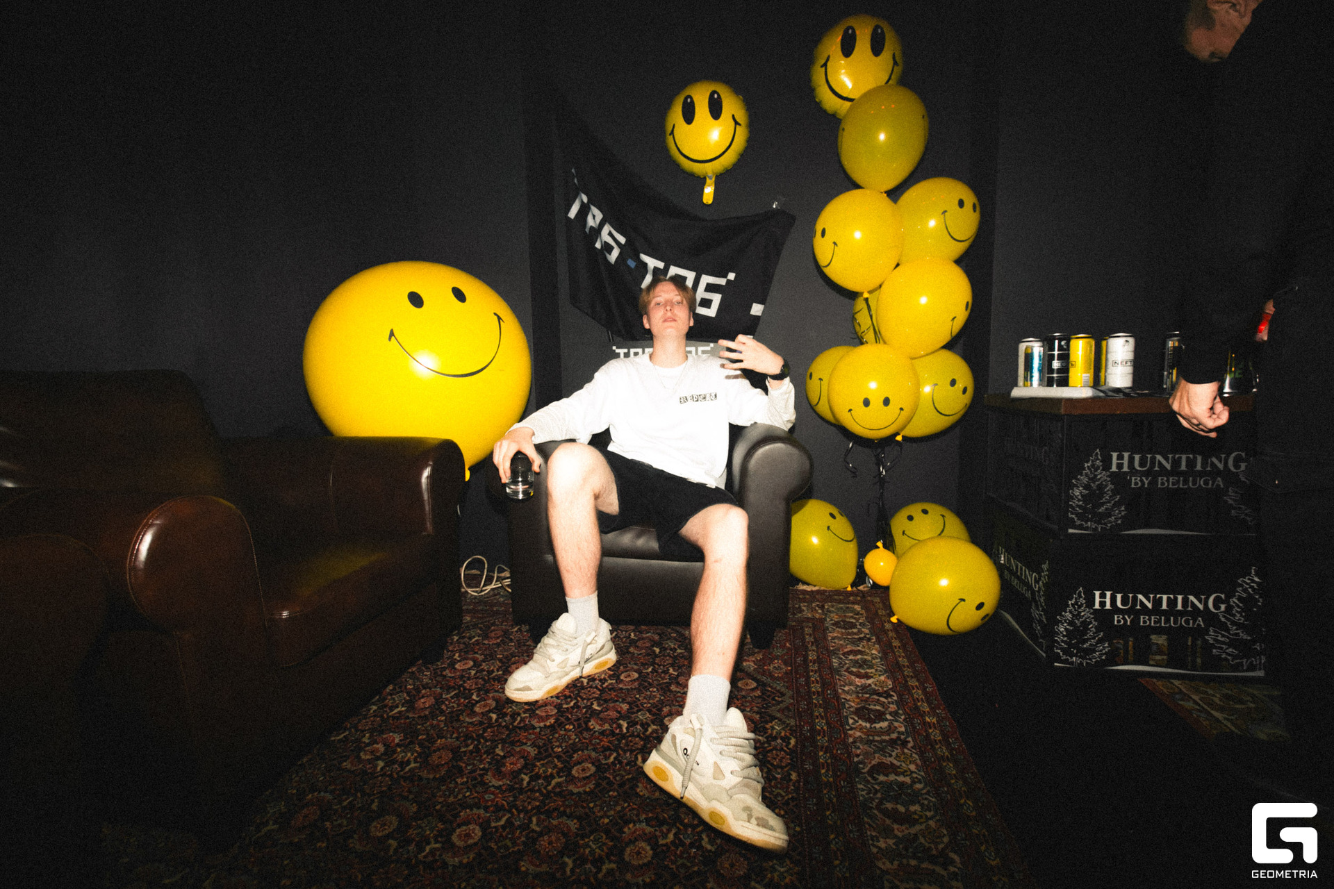 010 Repeat 21.10.jpg