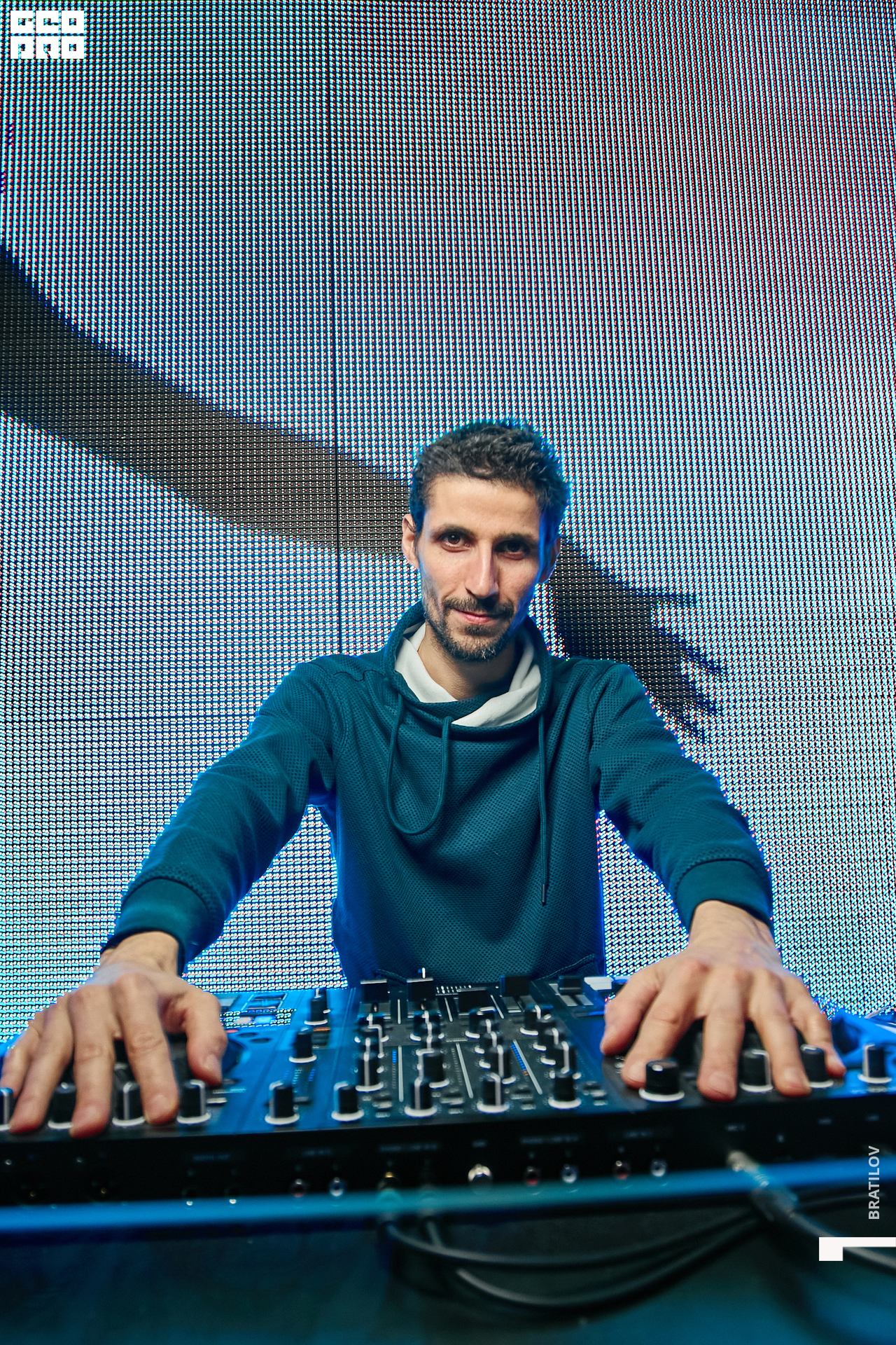 00004 - 2022-10-01 01.44.04 - Alex Bratilov.jpg