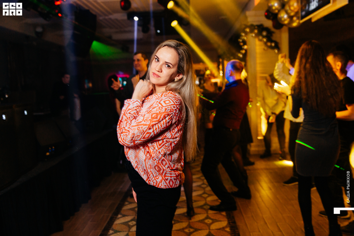 Saturday party 25