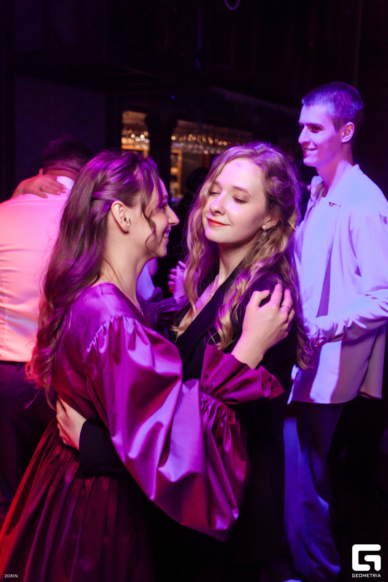 113-23-38-55-31-12-24- Zorin.jpg