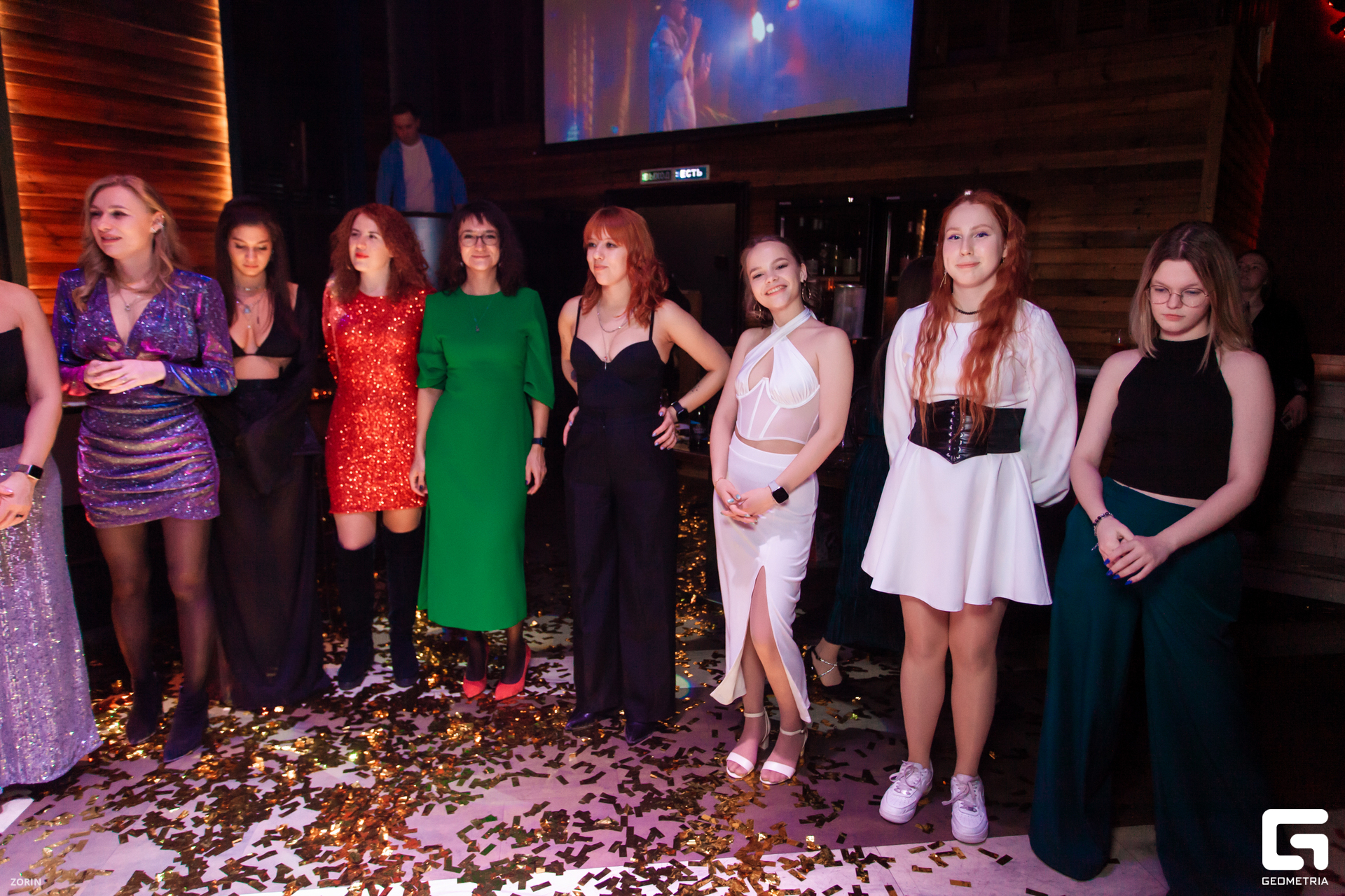 198-01-19-00-01-01-25- Zorin.jpg