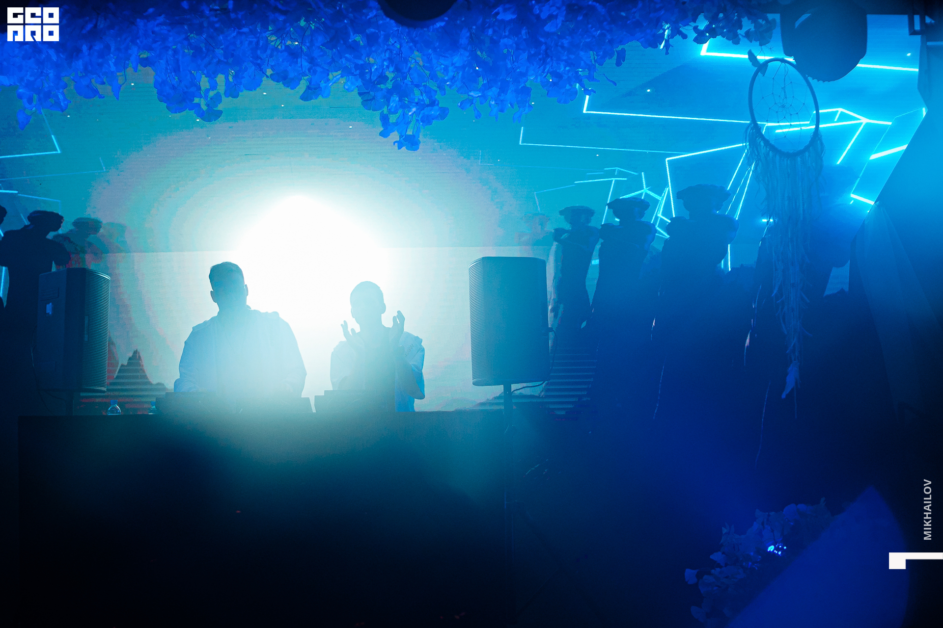 020-11-04-2021-00-48-We are - Mikhailov - 2560.jpg