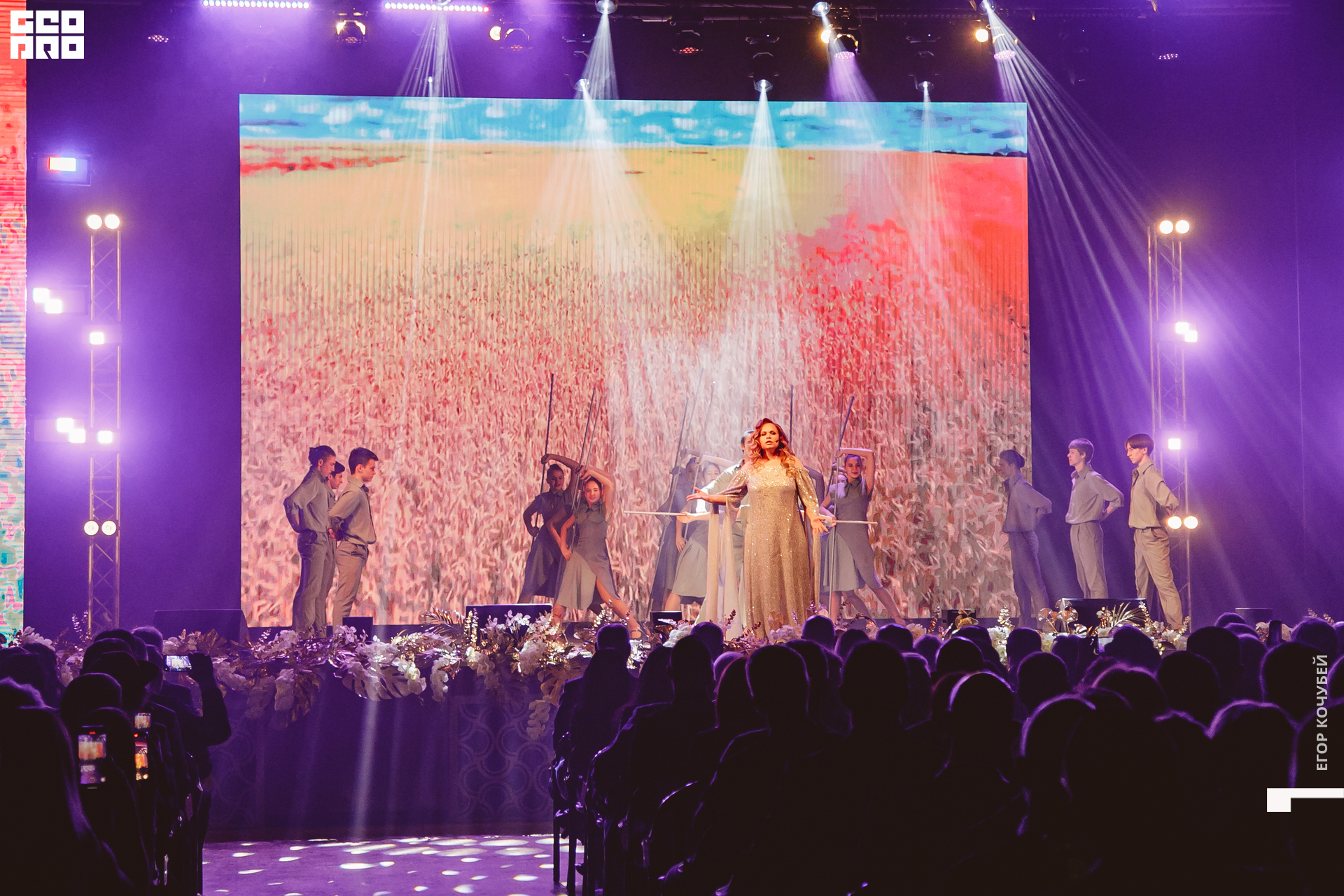 156   120422  230723 .jpg