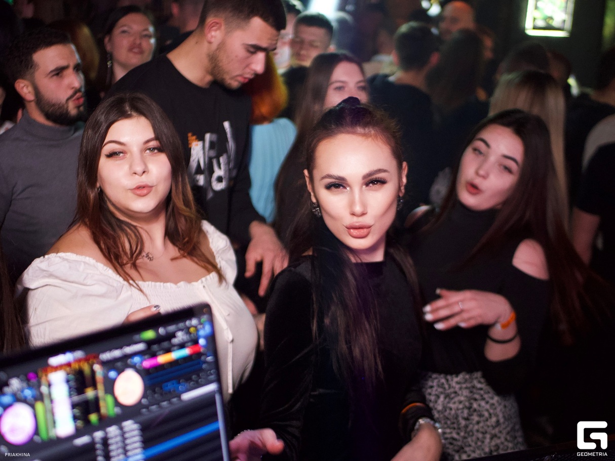 Saturday party 29