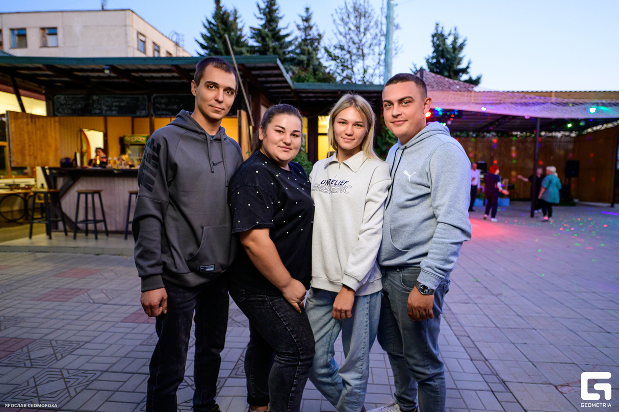 Суббота в кафе "Grill park" 16