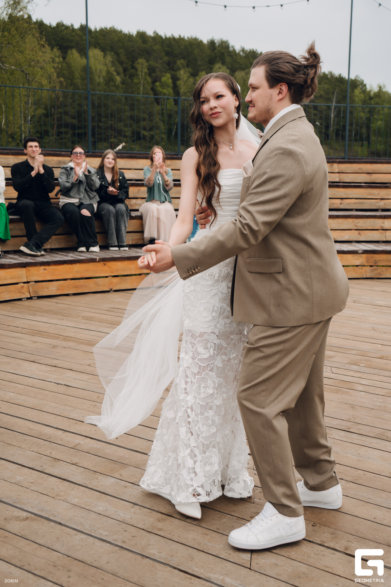 012-16-08-51-20-05-25- Zorin.jpg