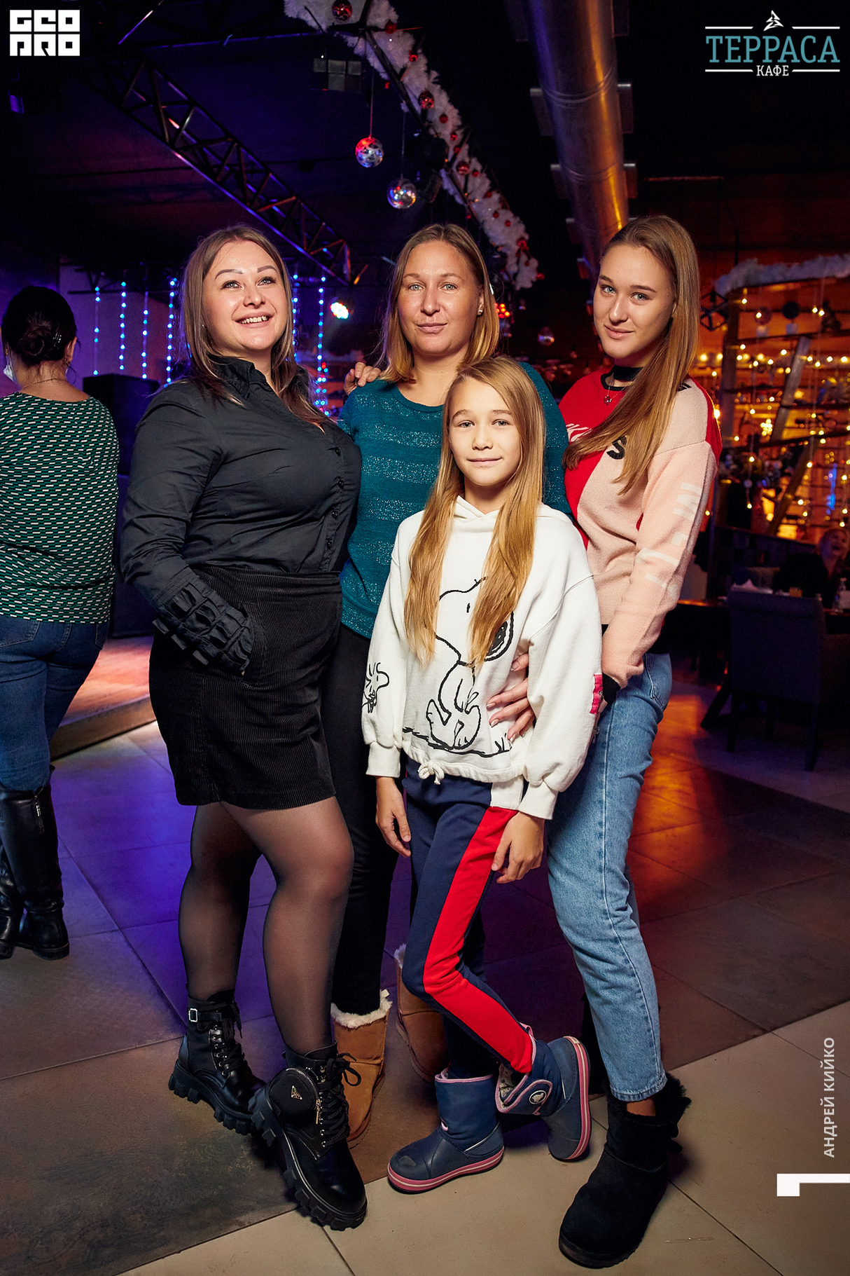Суббота в  кафе Терраса 13