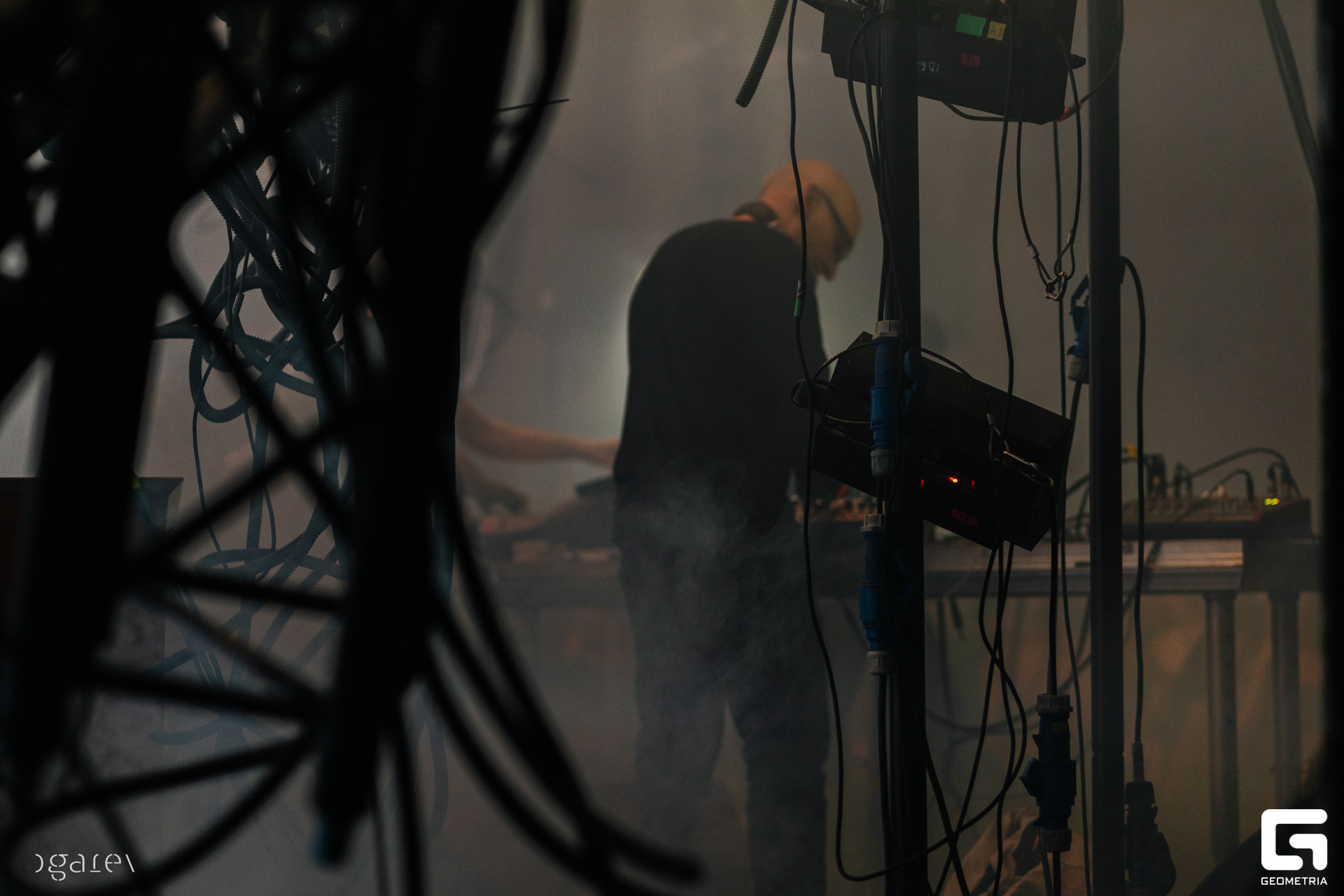 OUTLINE 2024-427-214.jpg