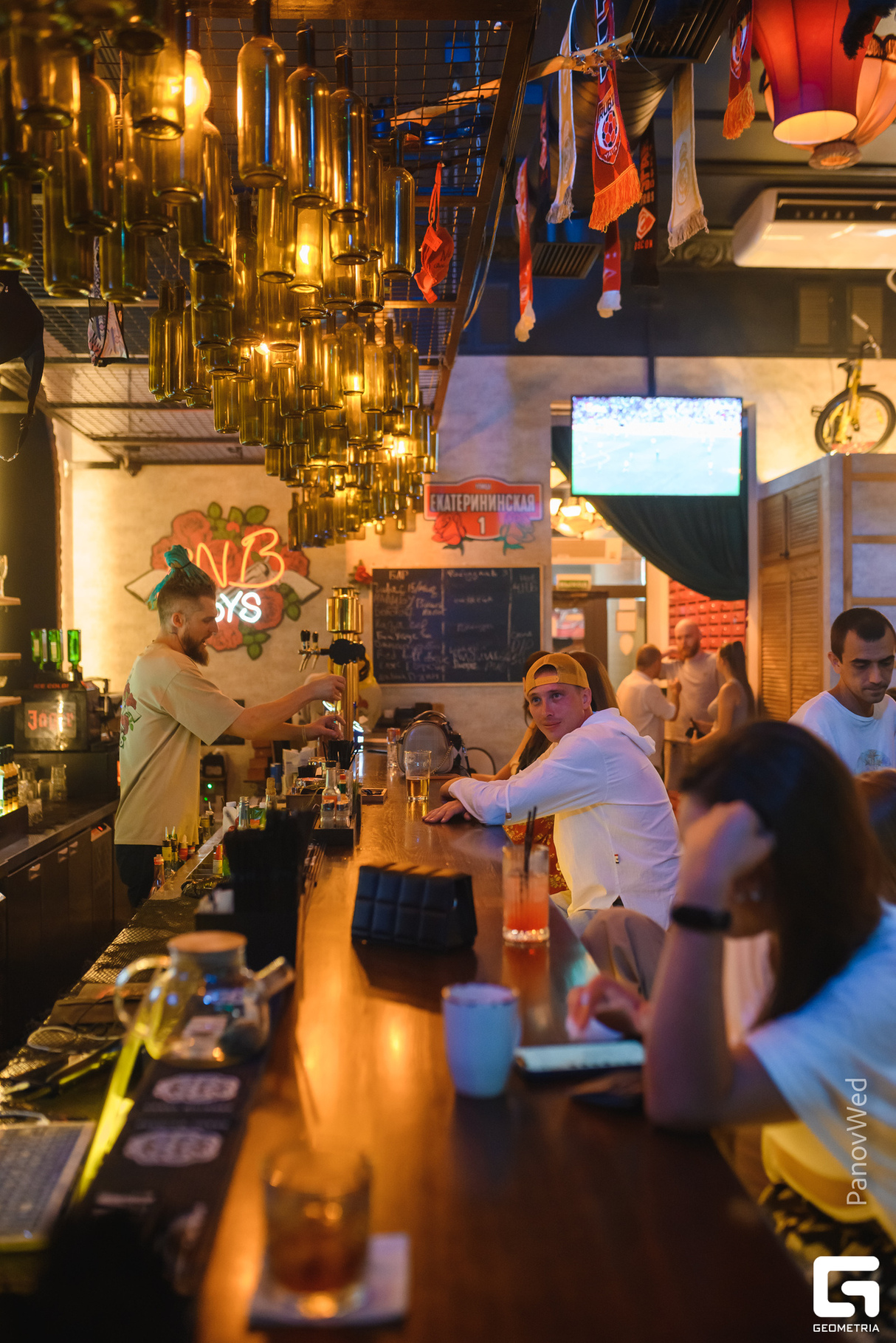 Вечеринка в BNB BOYS BAR 8