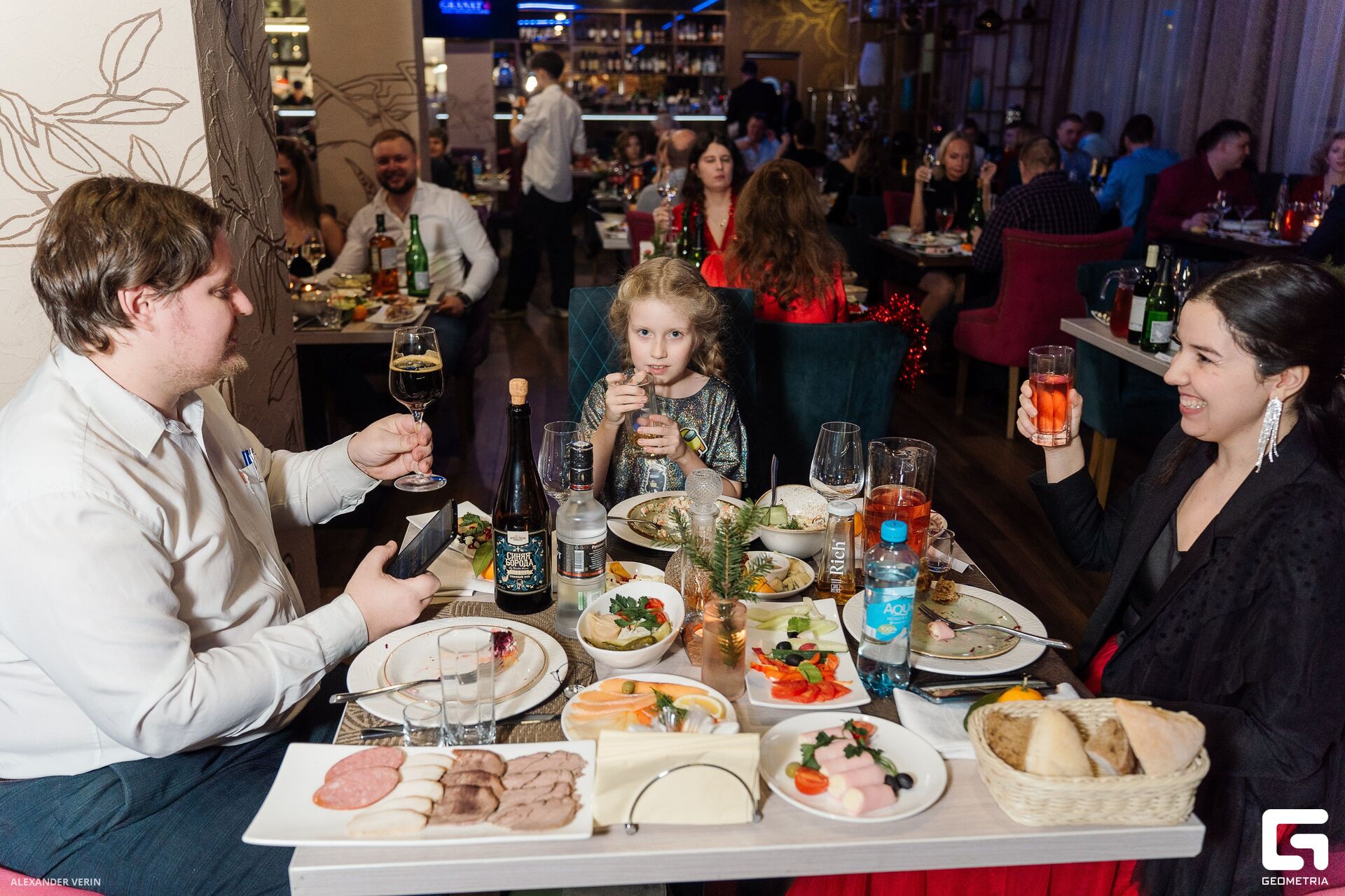 160 20240101 AV106818.jpg