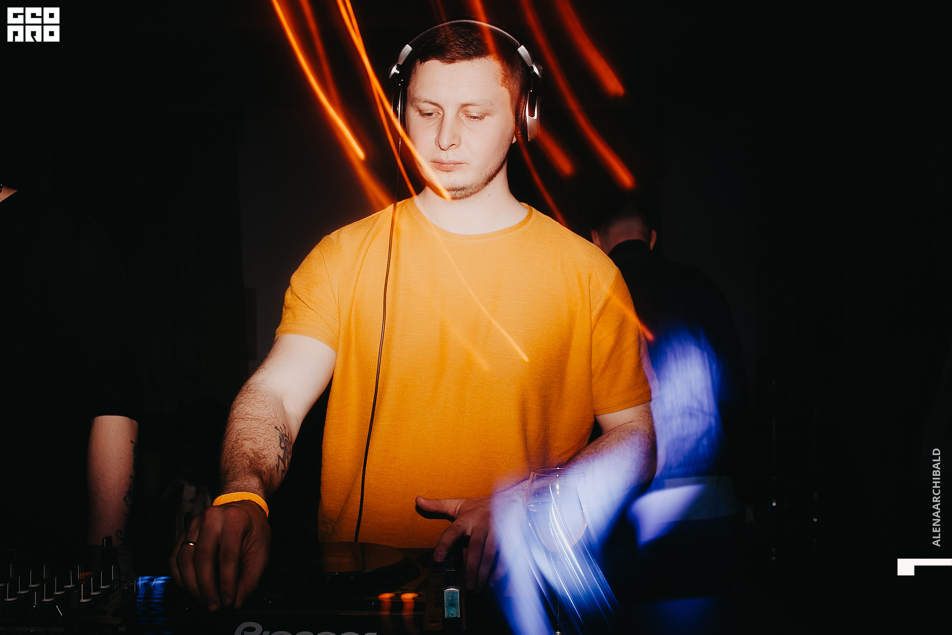 2022-05-07 00-18-10_alenaarchibald054.jpg