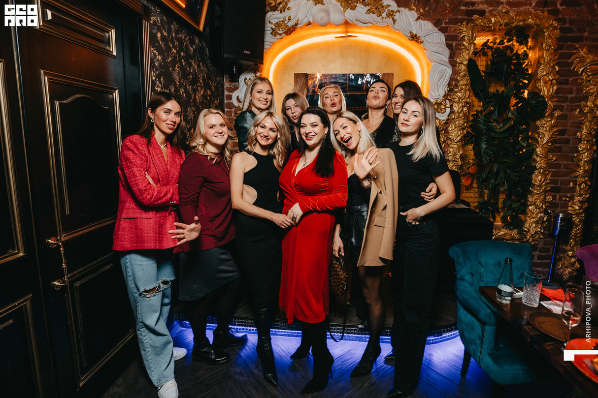 Кувшин | Friday 9