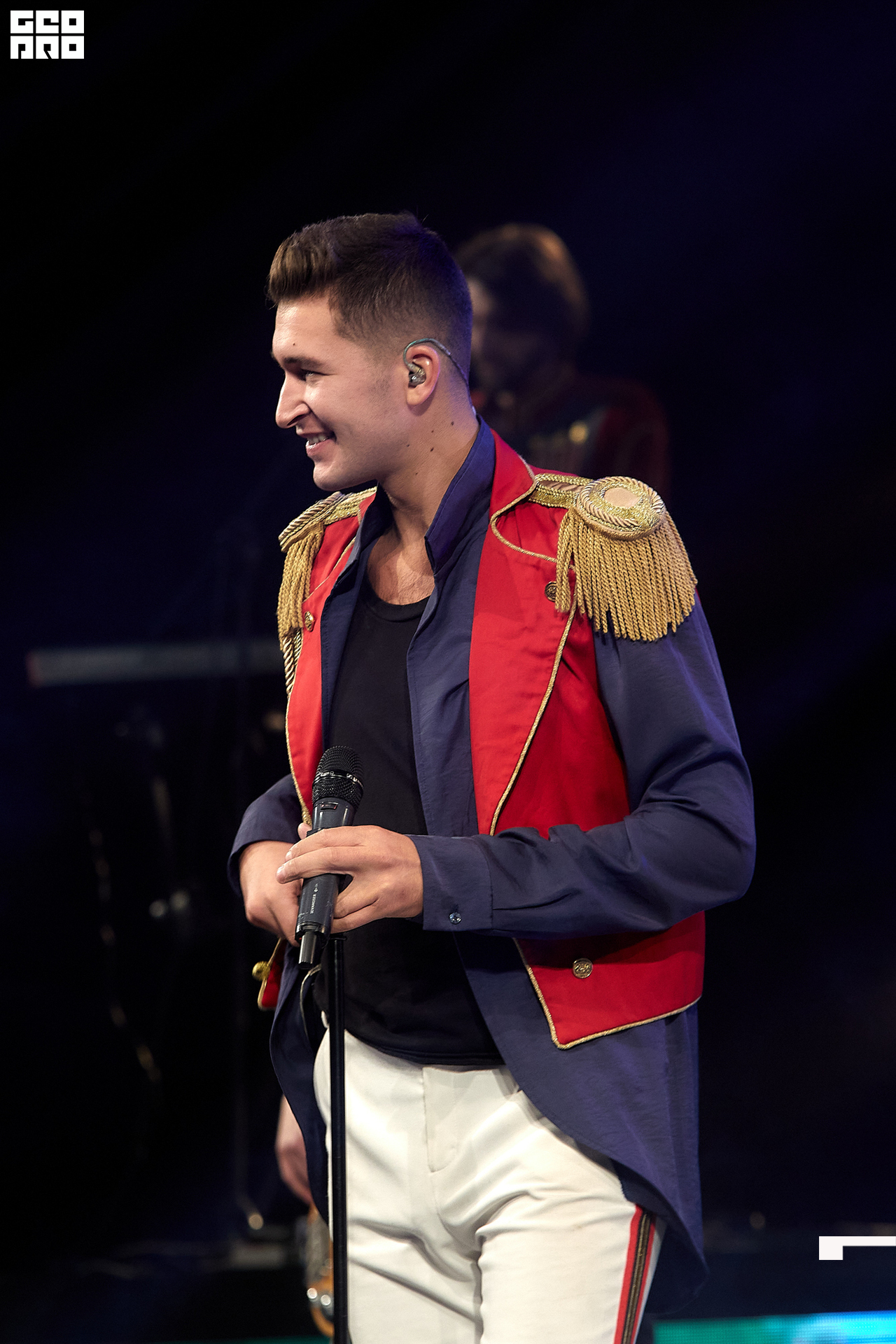 391_21-12-09 ISAEVA KASHIN SHVETS.jpg