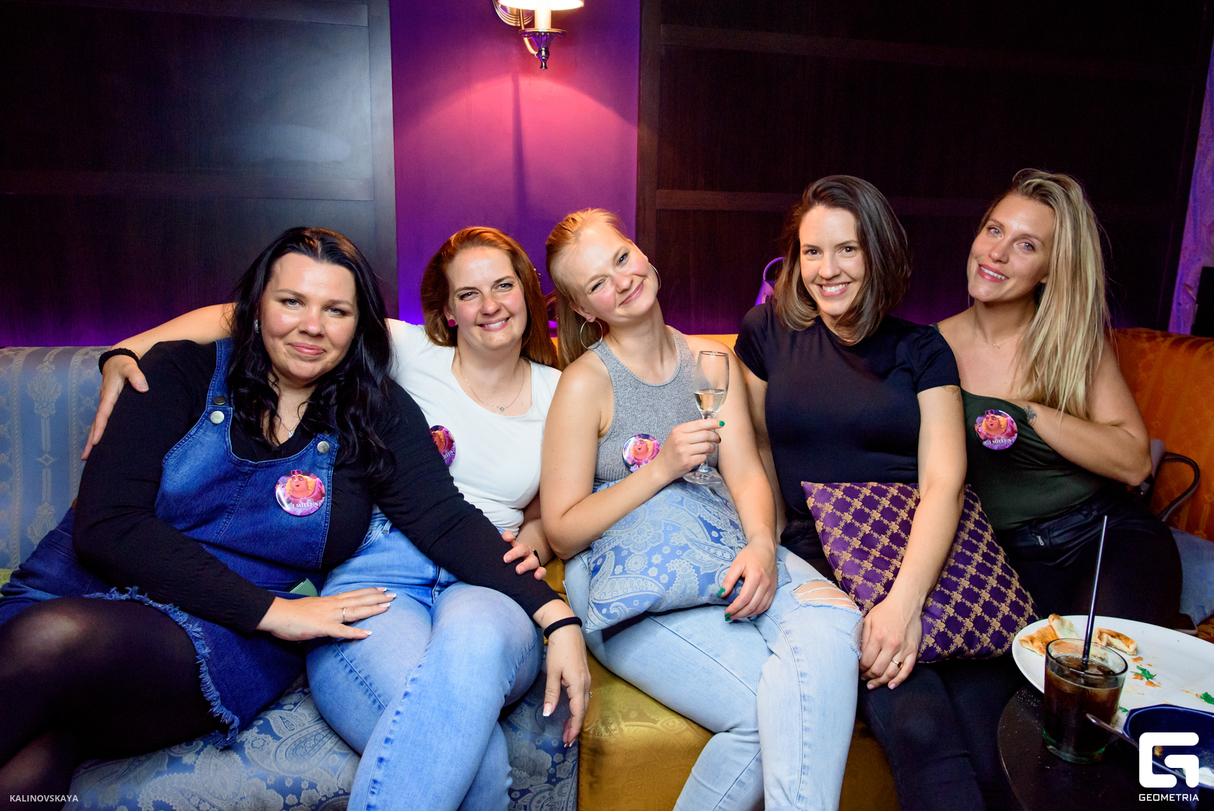 Saturday chill at Simply 33 Grill & Cinema, Karaoke Club 14