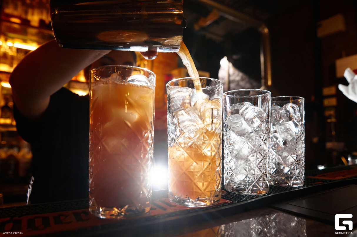 8 марта в HAZE Bar 18