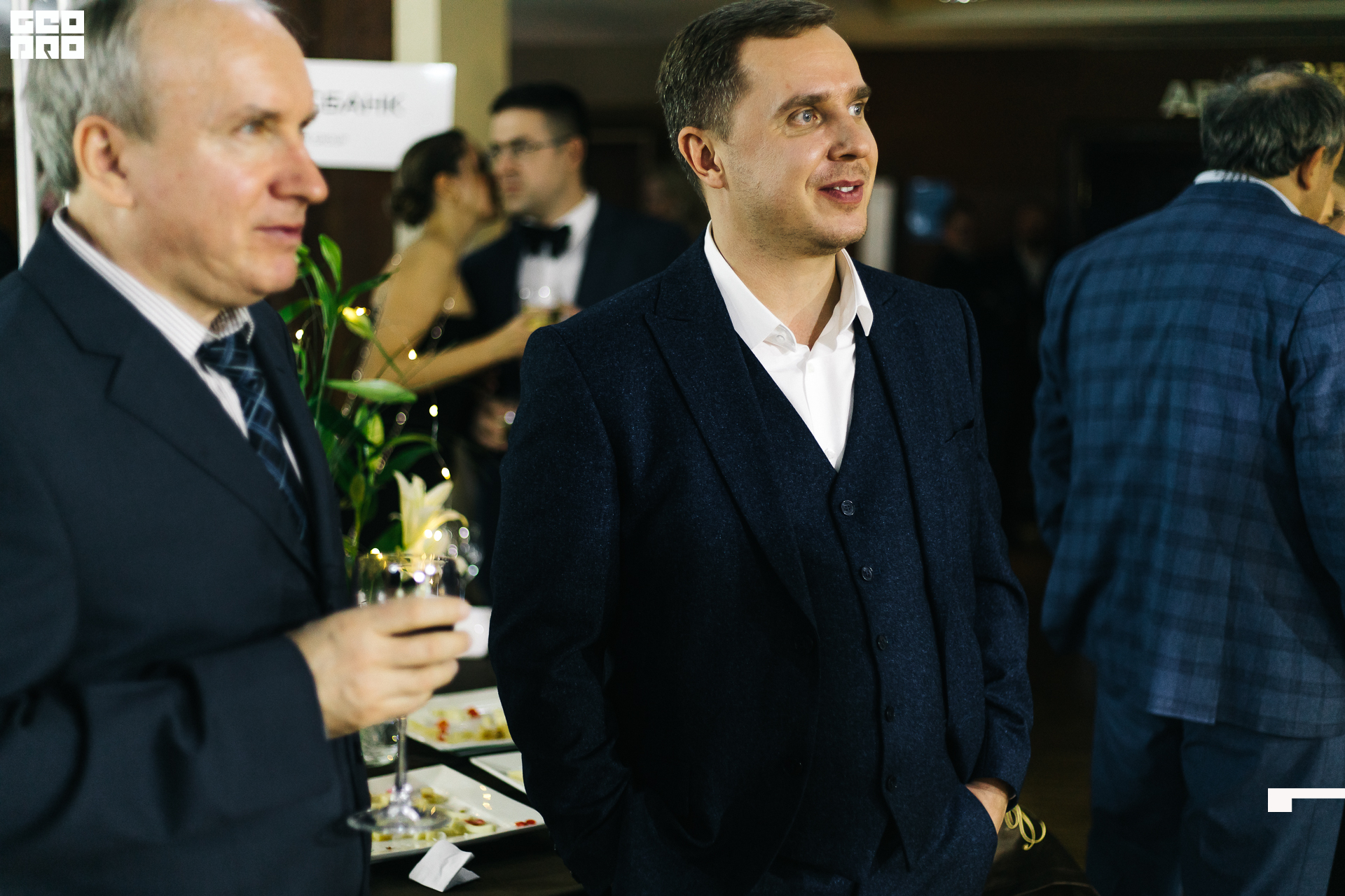 535_21-12-09 ISAEVA KASHIN SHVETS.jpg