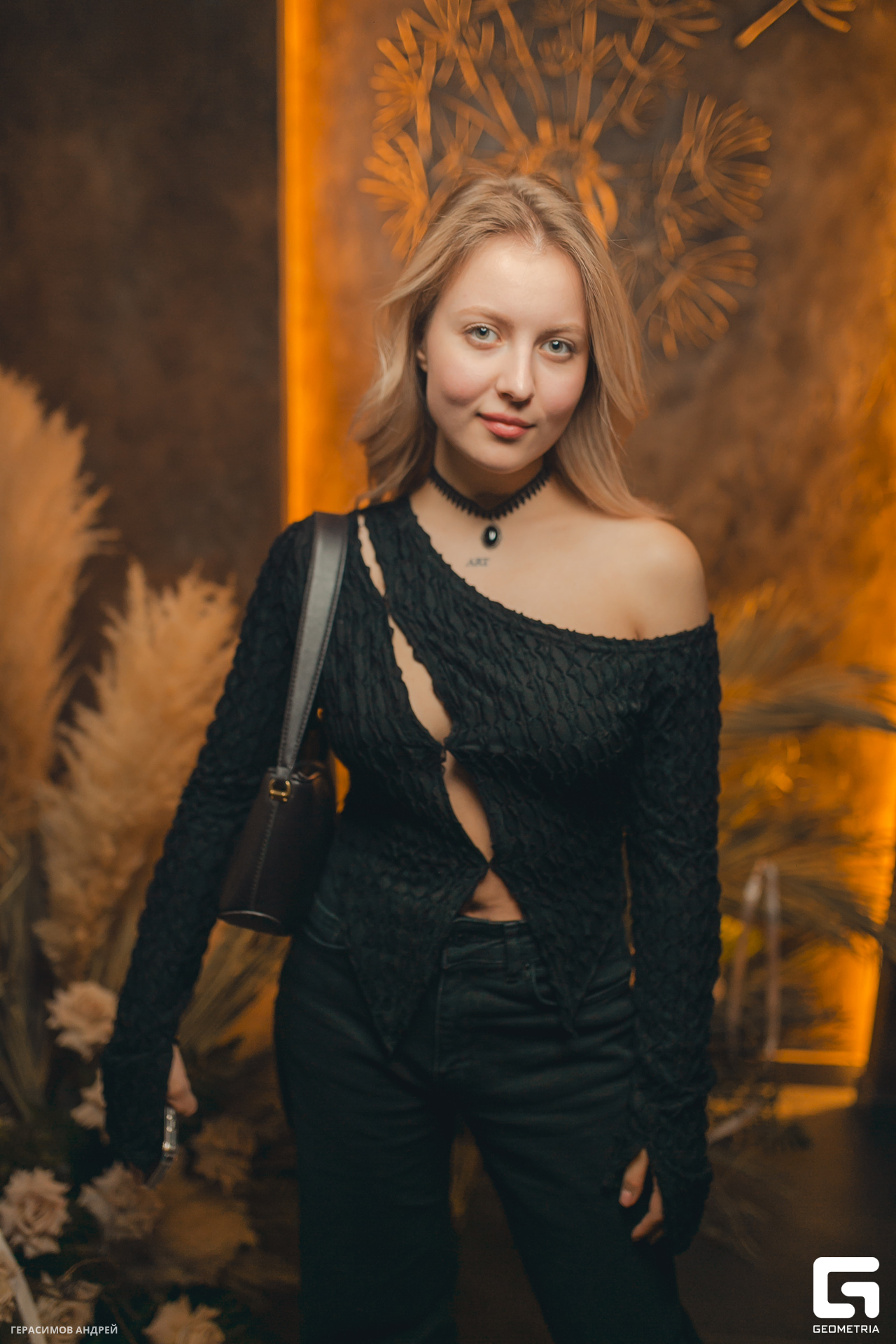 073 Bloom 12. 01.jpg