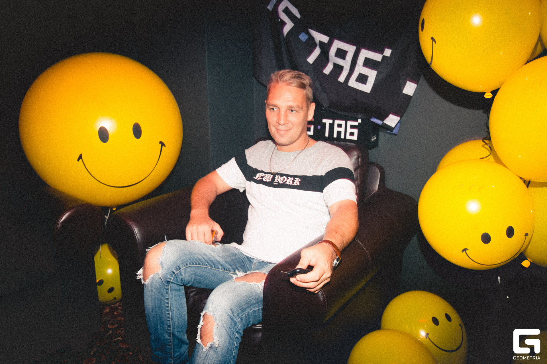 052 Repeat 21.10.jpg