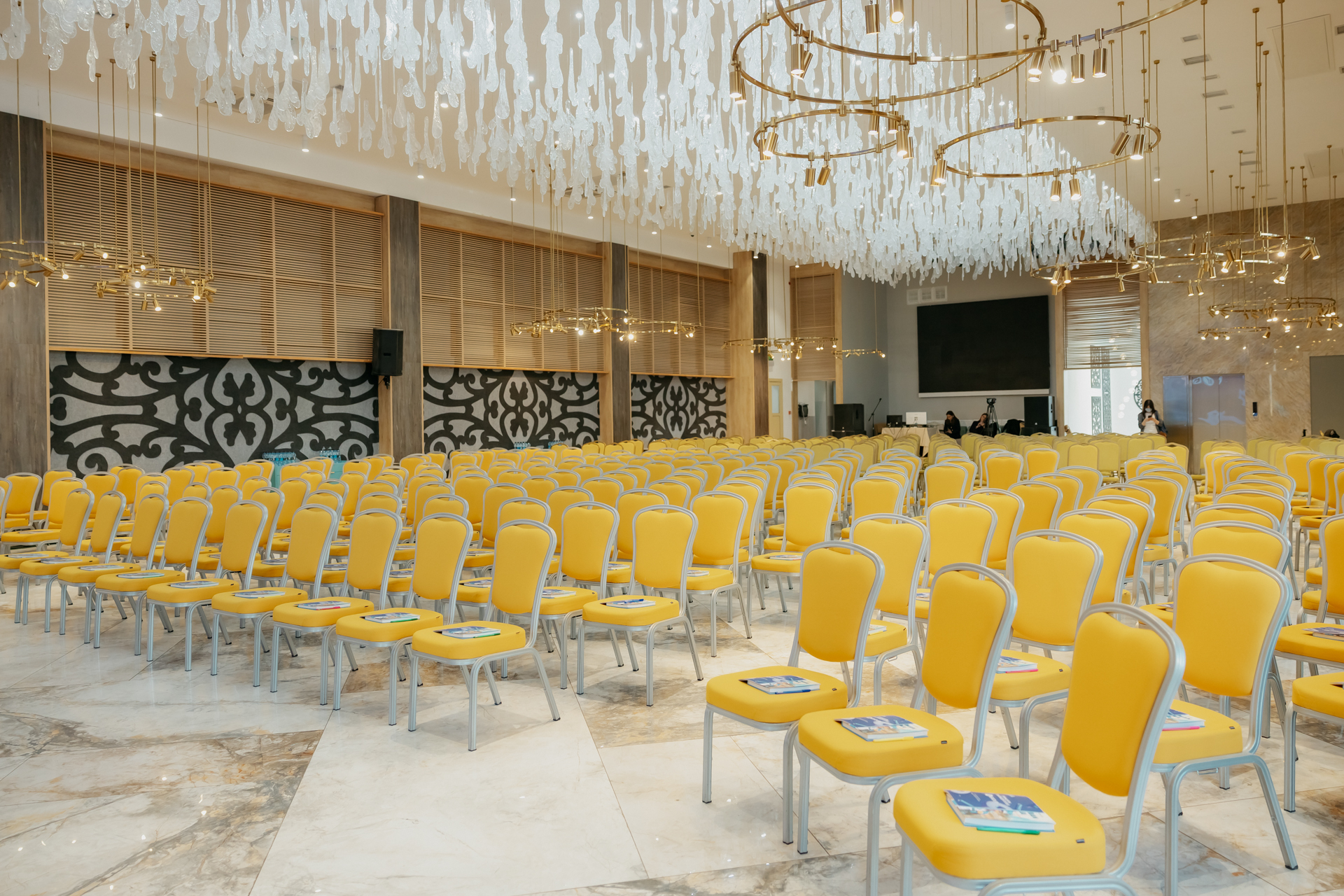 BI UNIVERSITY Atyrau (Print)-012.jpg