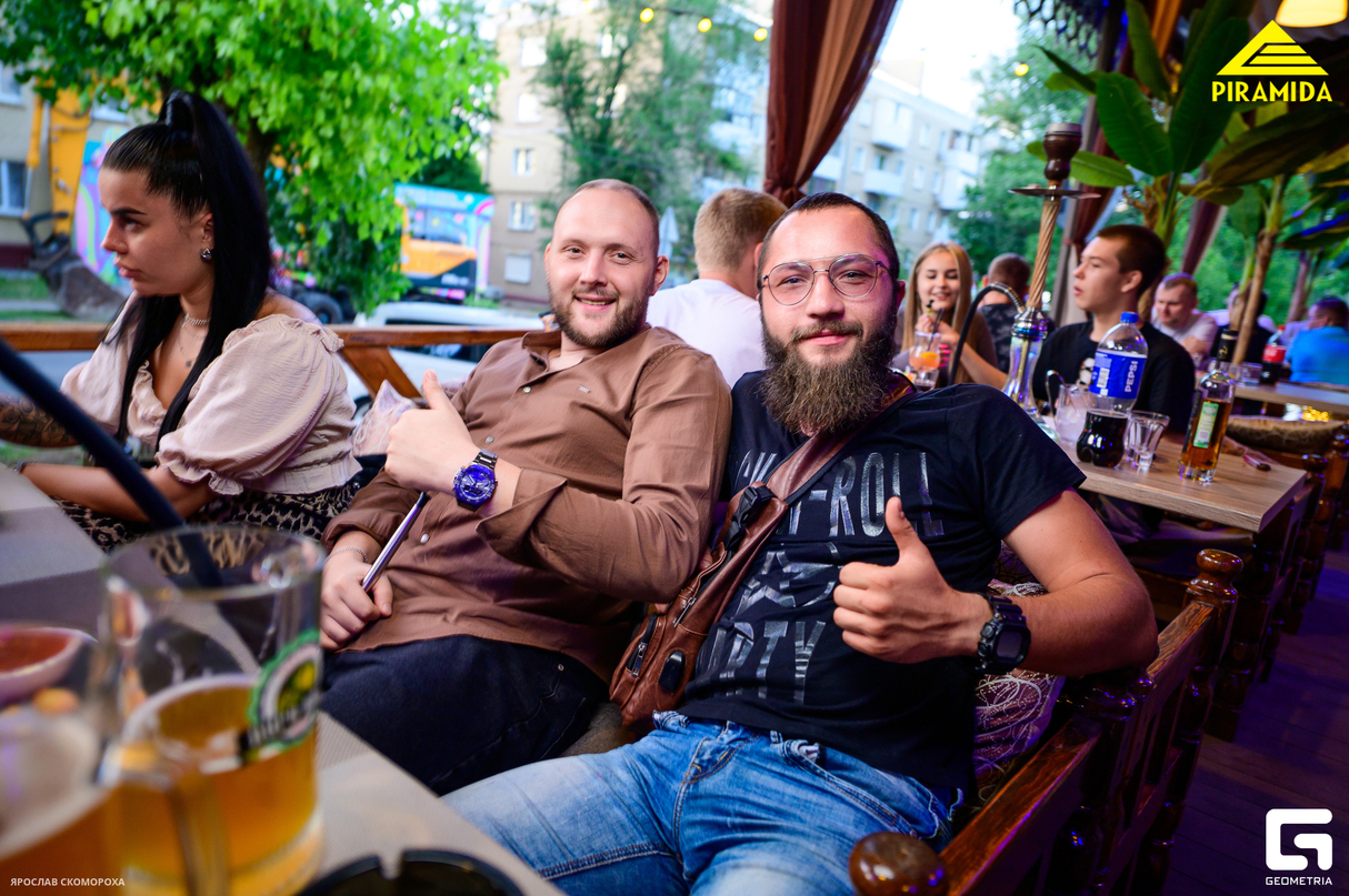 Суббота в кафе "Пирамида" 17