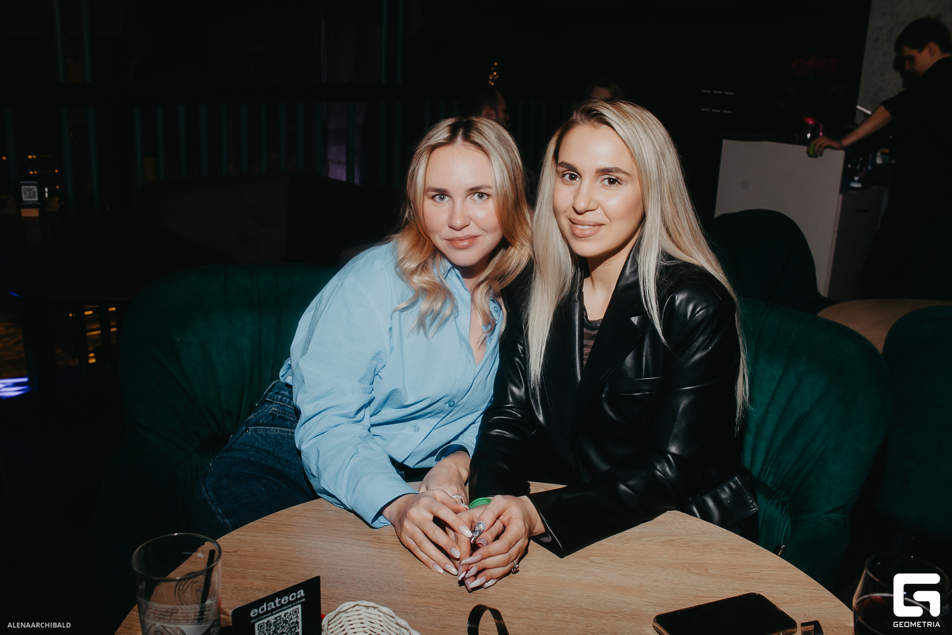 2023-12-08 20-00-38_alenaarchibald041.JPG