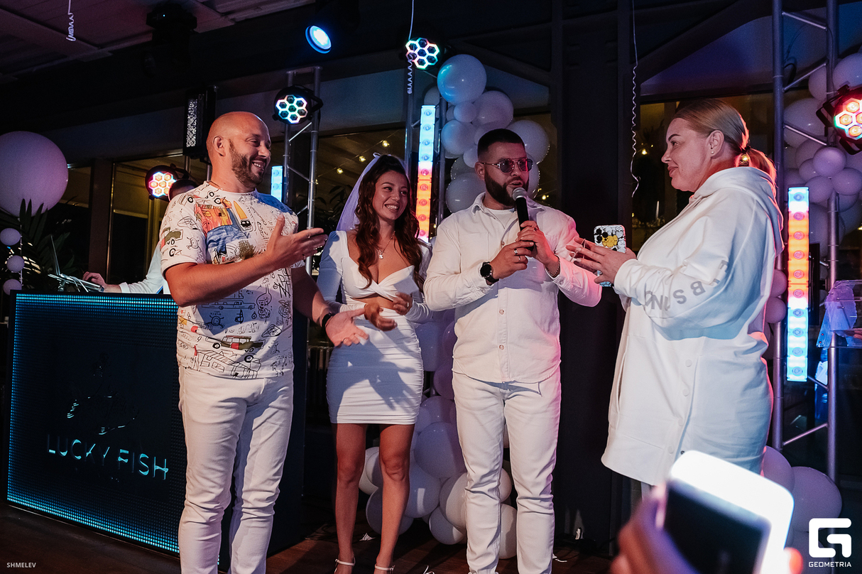 White Party! 8
