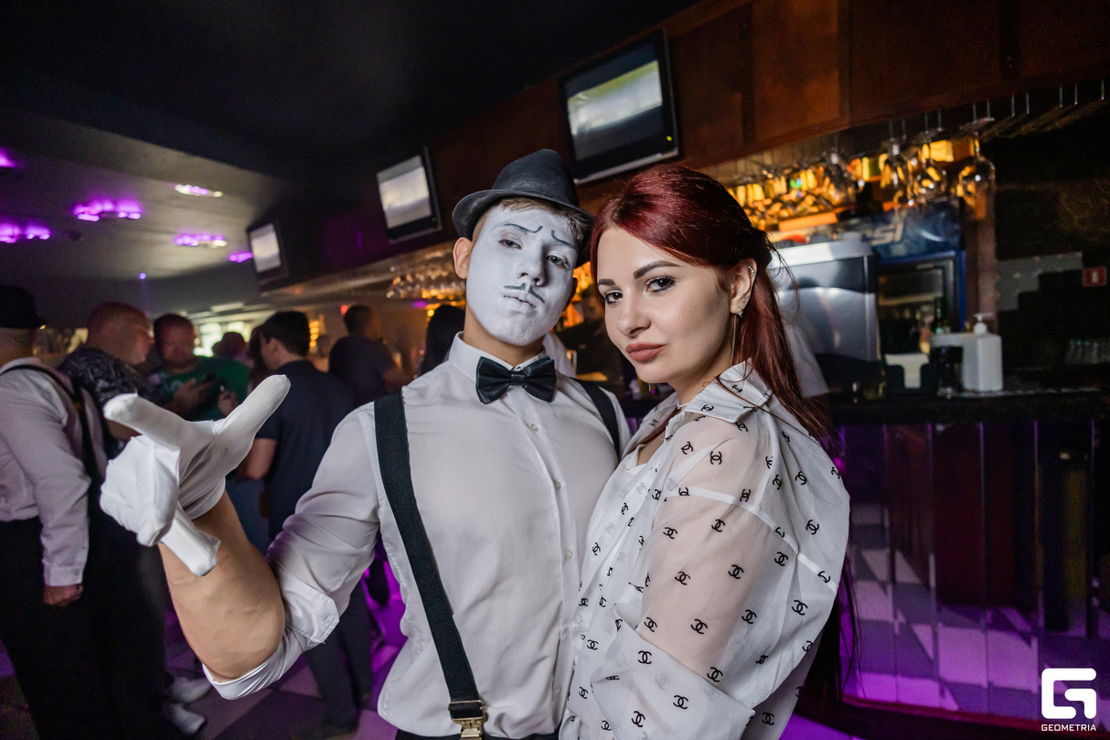 Saturday party 9